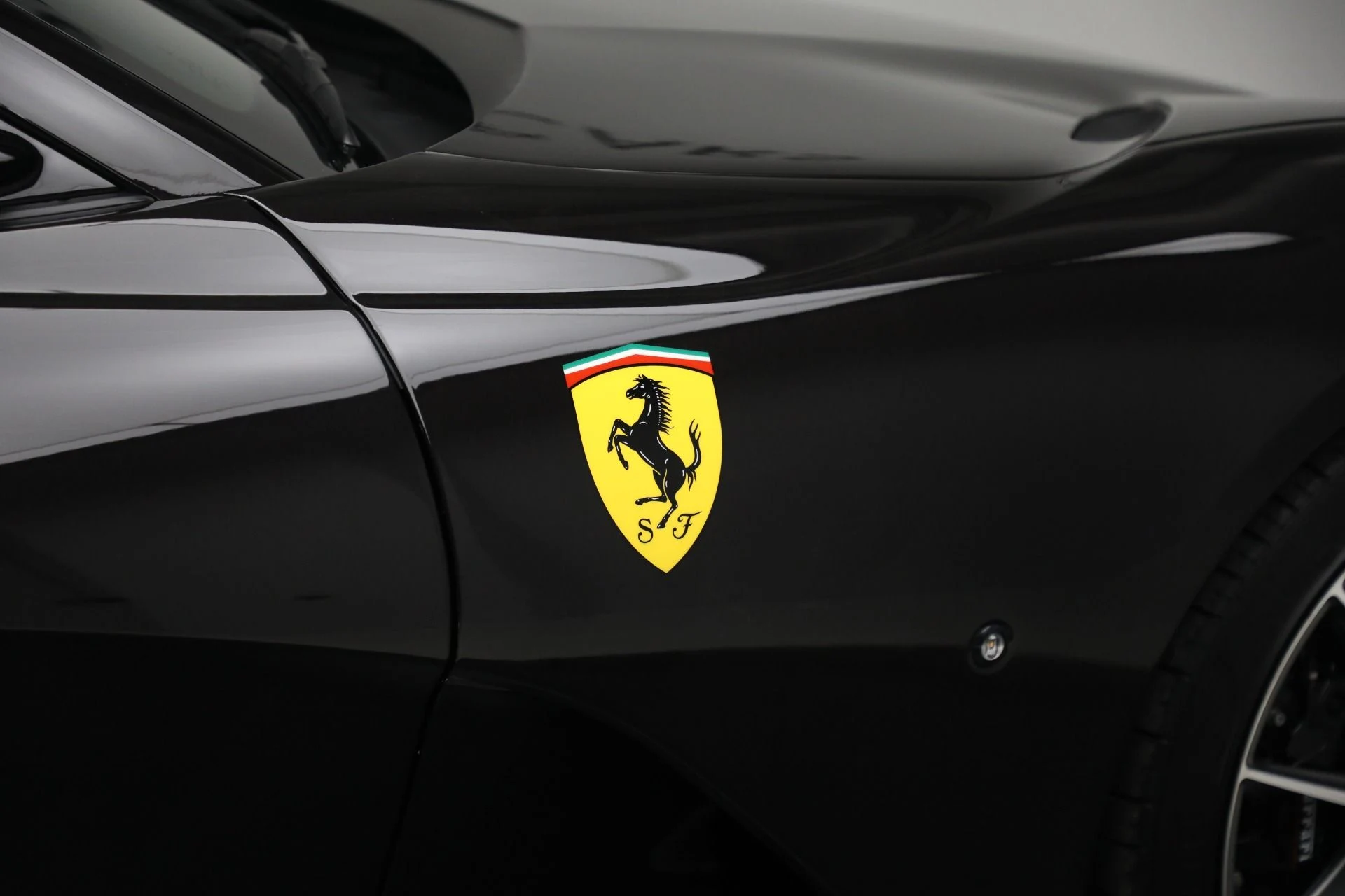 mph040_1387987044_Used_2023_Ferrari_812_GTS_98ab6162da