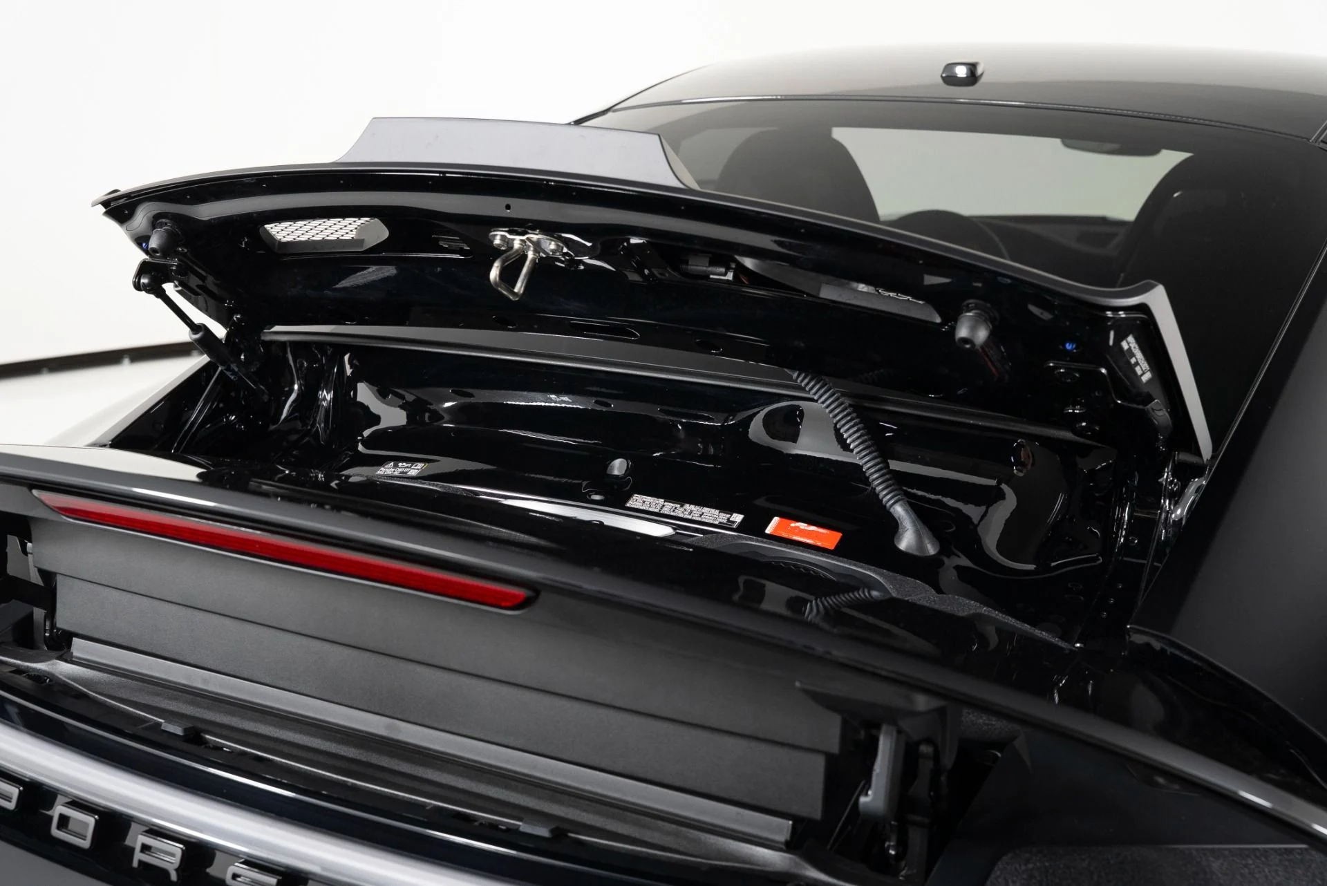 mph040_1394498968_Used_2024_Porsche_911_GT_3_Touring_1750205333_9101c6272a