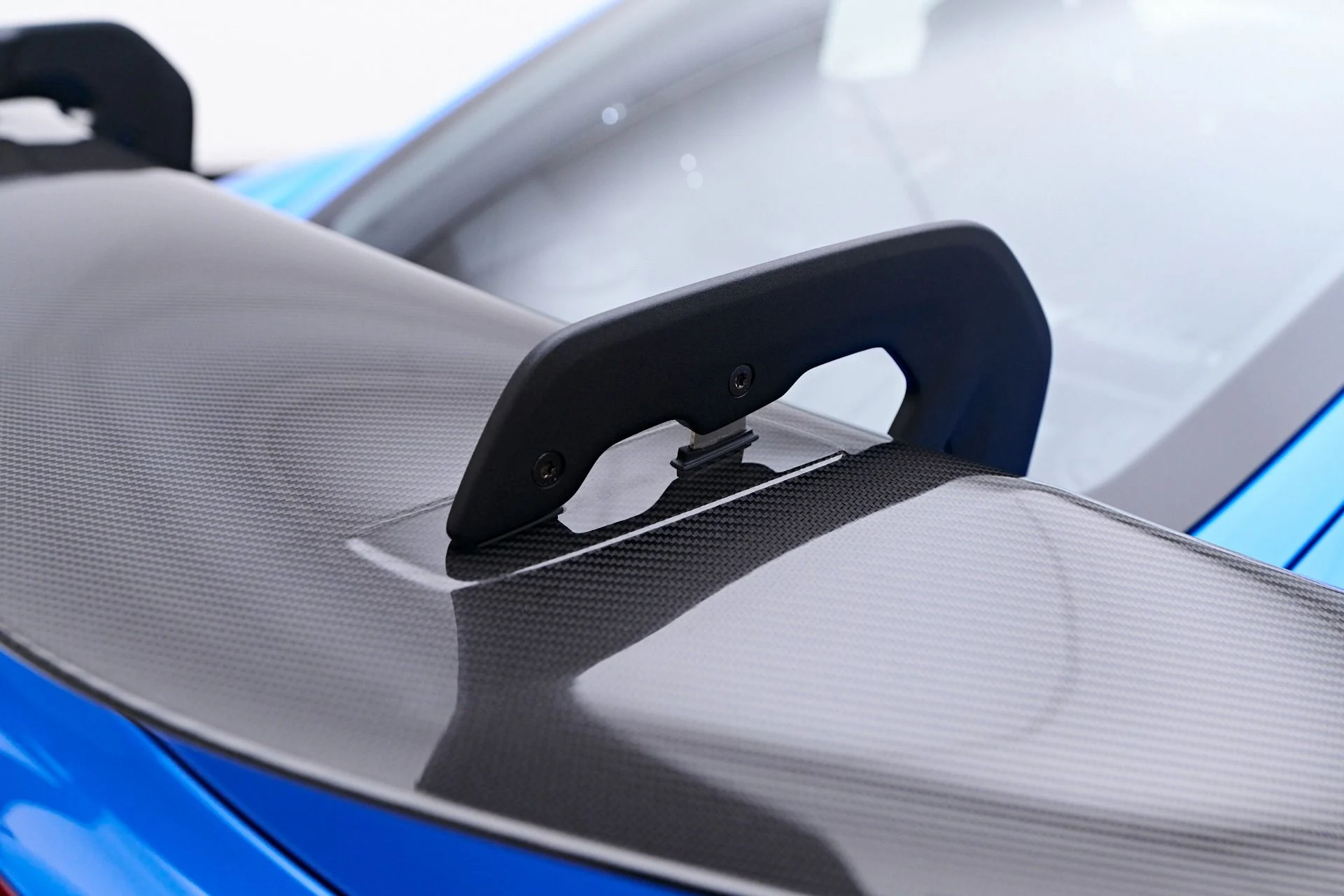 mph040_1397299966_Used_2024_Porsche_718_Cayman_GT_4_RS_1757637896_a88bd25836