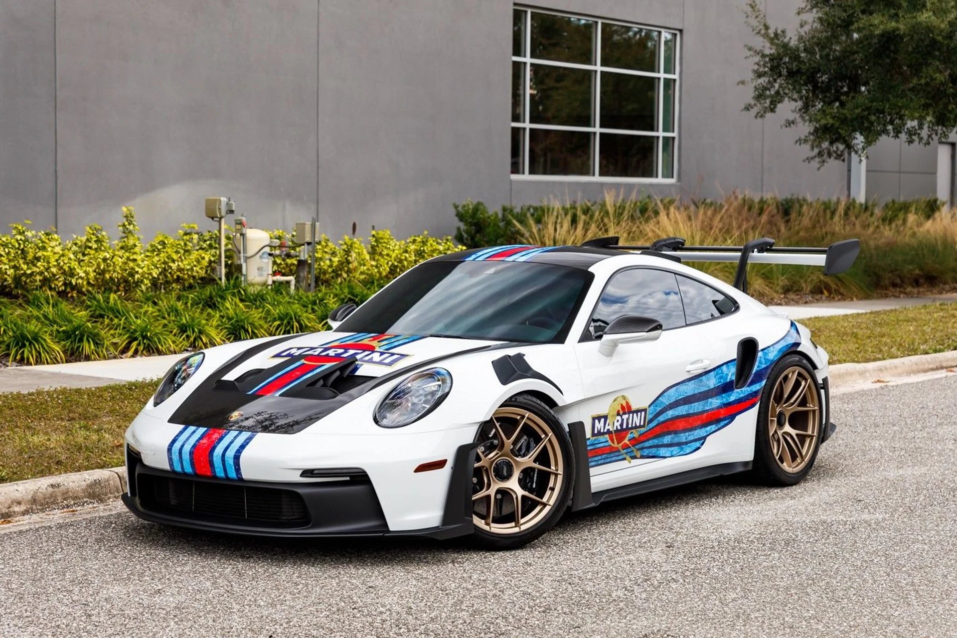 mph040_1400011438_645_p44_l_a67f5c23df