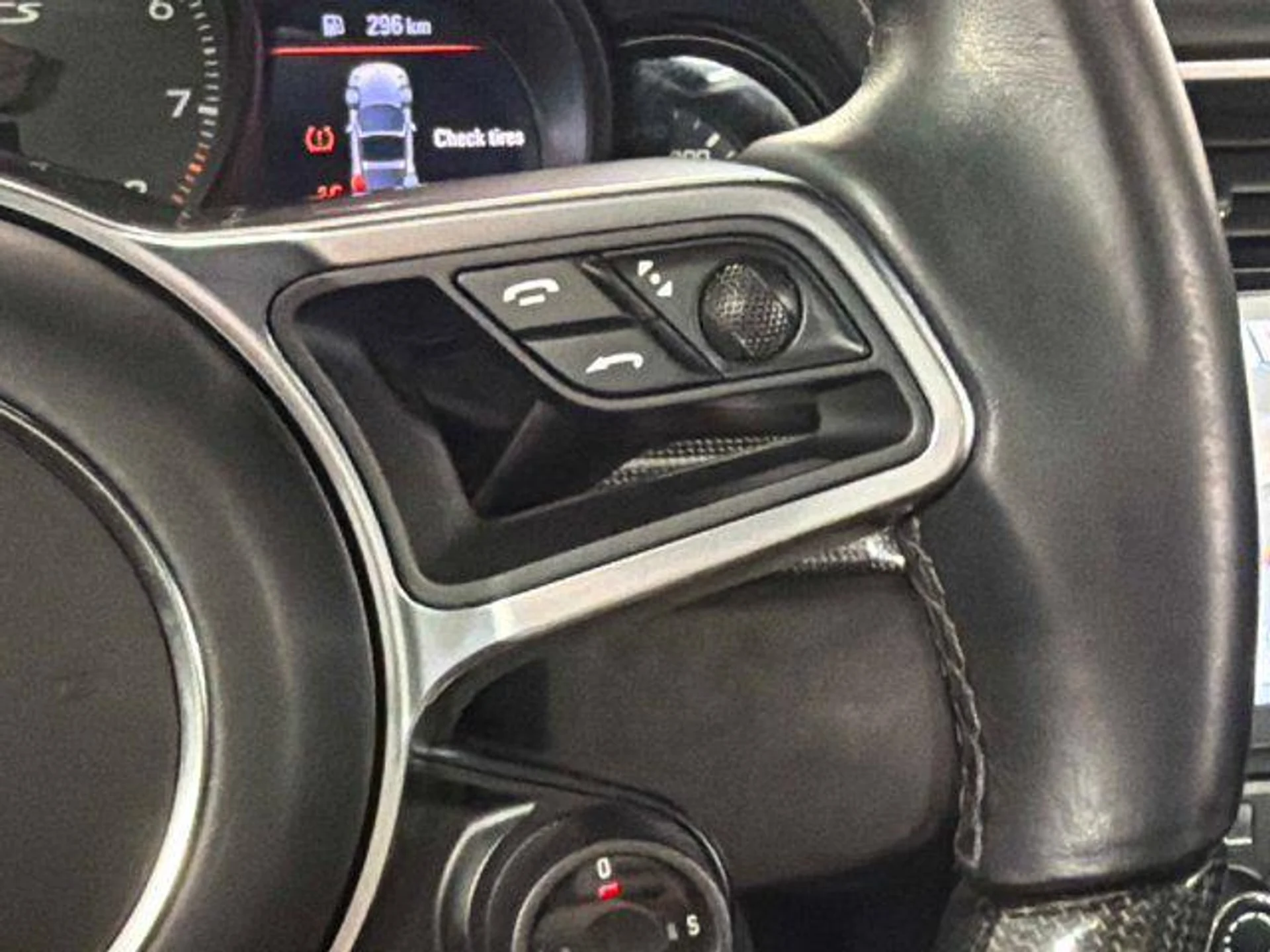 mph040_1406496342_Vrb90n_U_Mj_O_XT_Uw_Nv_I9_V1_WQ_5_ONA_9d2fd14f18