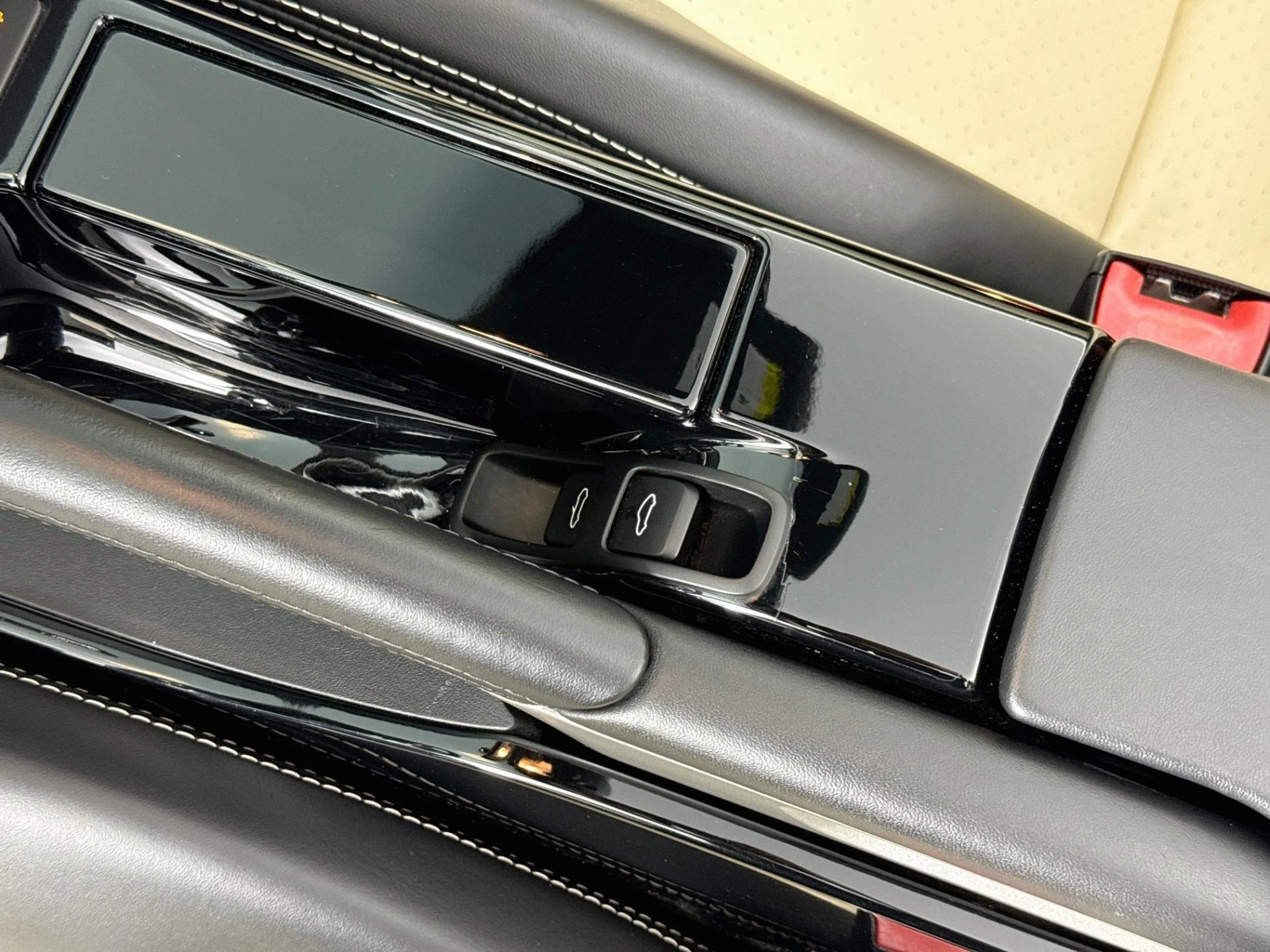mph040_1410657535_Used_2012_Porsche_911_Turbo_S_1792607201_cc3a40790d