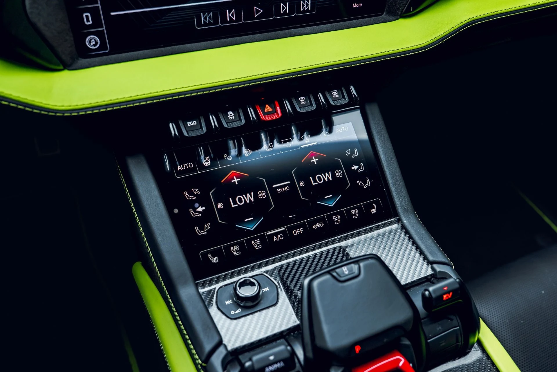 mph040_1420282491_Used_2025_Lamborghini_Urus_SE_1783370083_4e3737556e