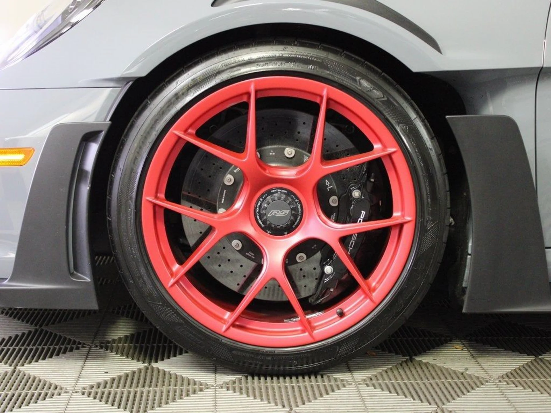 mph040_142696712_41_1e212122a9