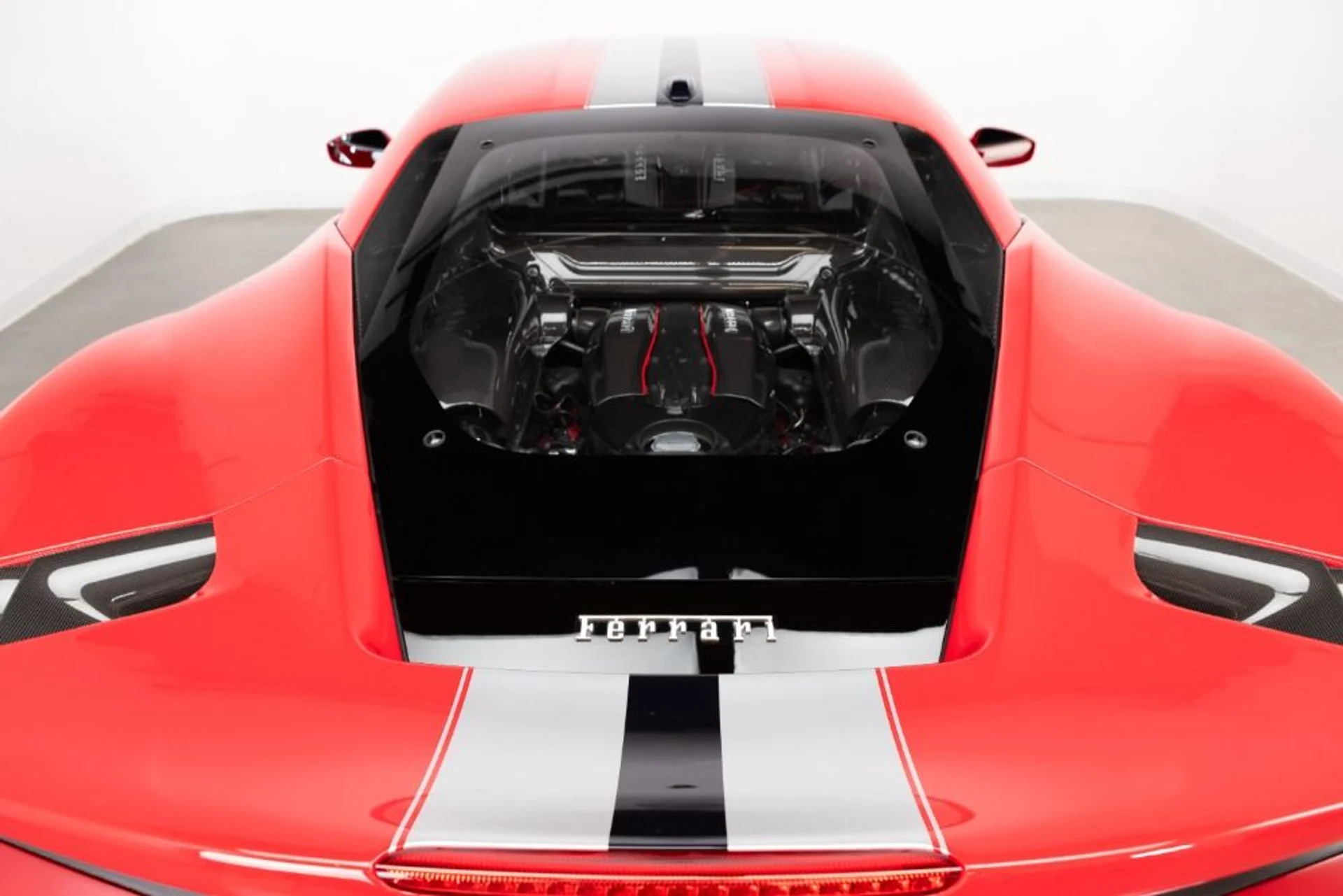 mph040_142806230_Used_2020_Ferrari_488_Pista_f56034ac0b