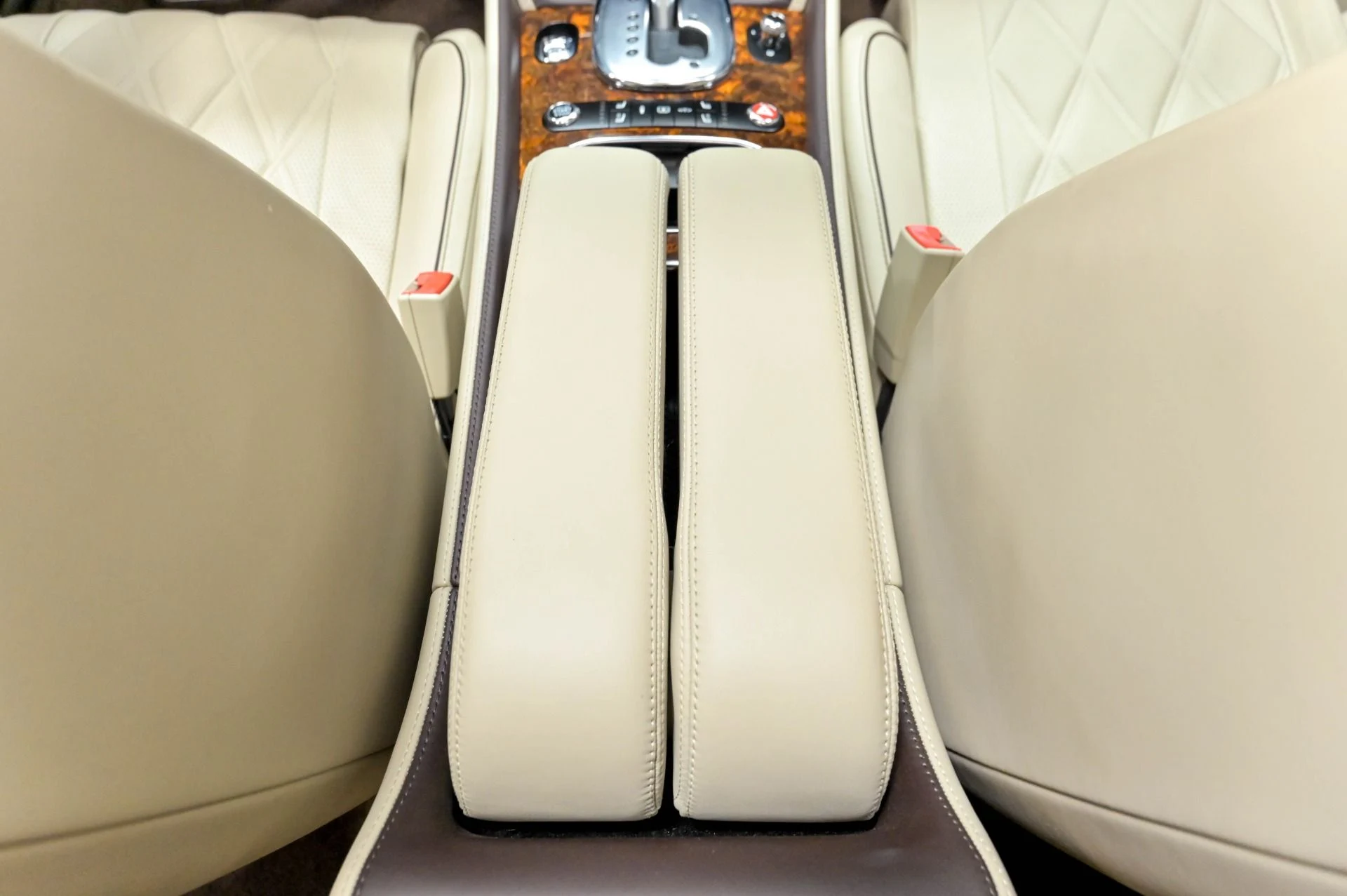 mph040_1428211948_Used_2015_Bentley_Flying_Spur_W12_1784214578_3735c4899d