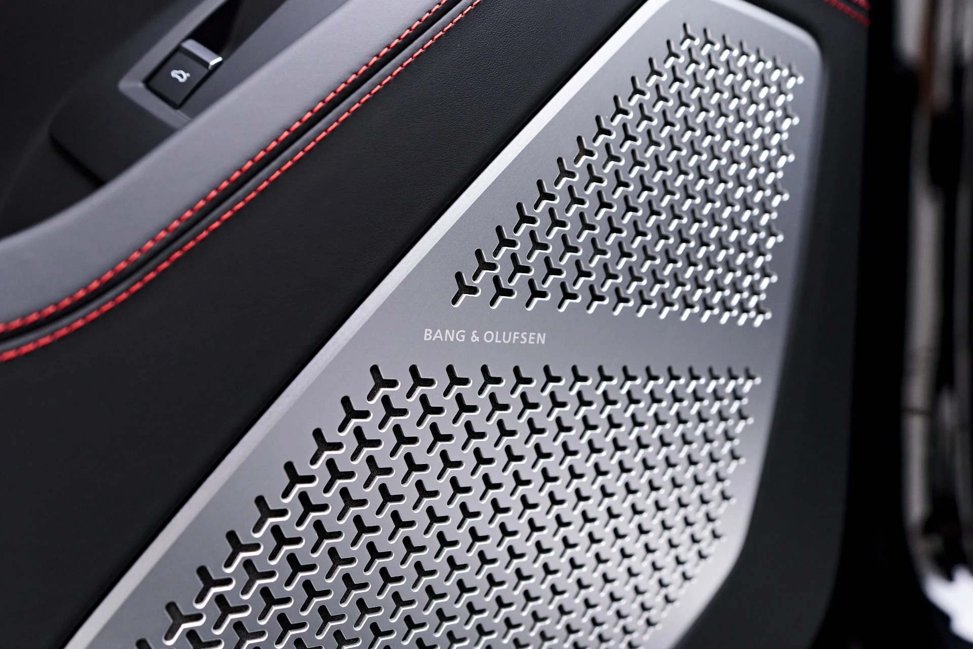 mph040_1439796991_Used_2022_Lamborghini_Urus_1753311555_21bbcb4b9a