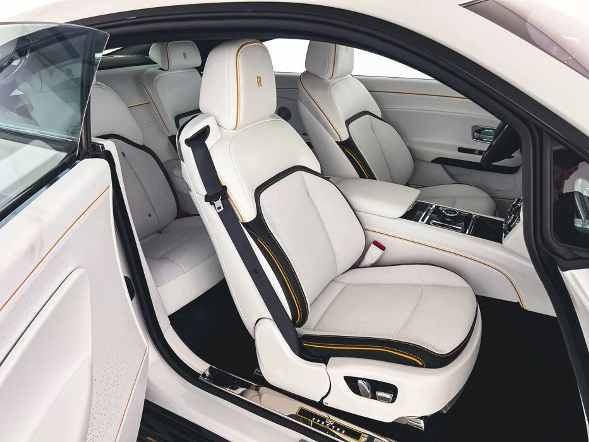 mph040_1440067959_c2f1a5e0bd57251a30be0a8aaaaf7e35x_674c79700d