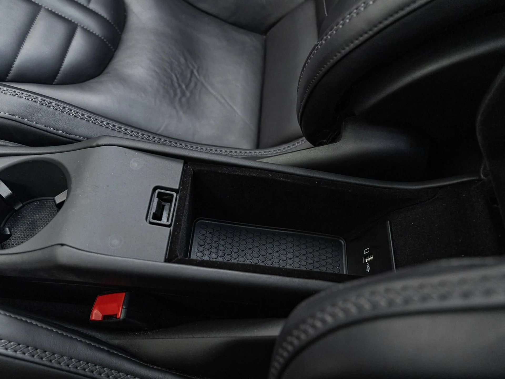 mph040_1448754393_Used_2025_Mc_Laren_GTS_Tech_Lux_1765577135_98e205514a