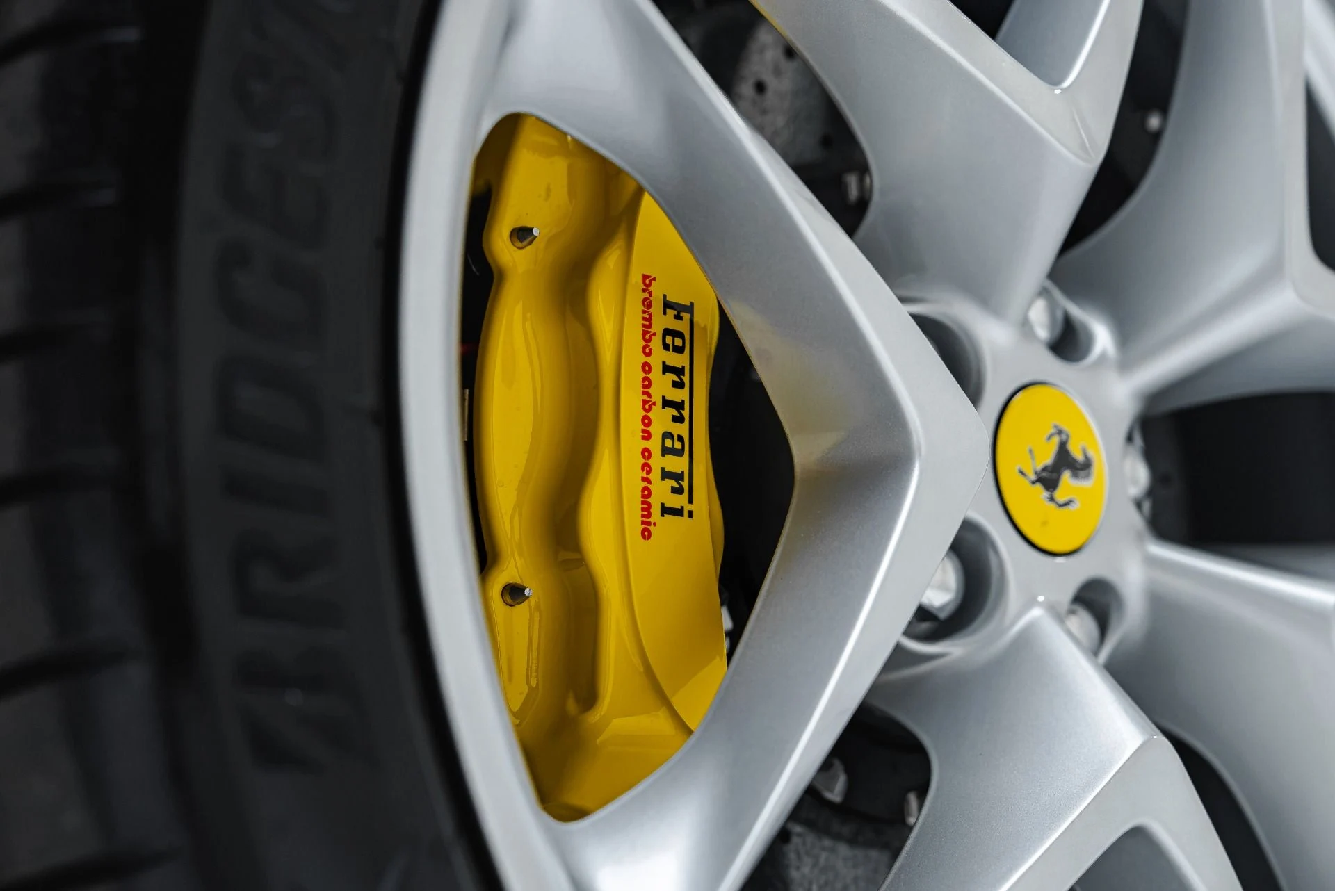 mph040_1472441393_Used_2024_Ferrari_Roma_1792713588_48cec00902