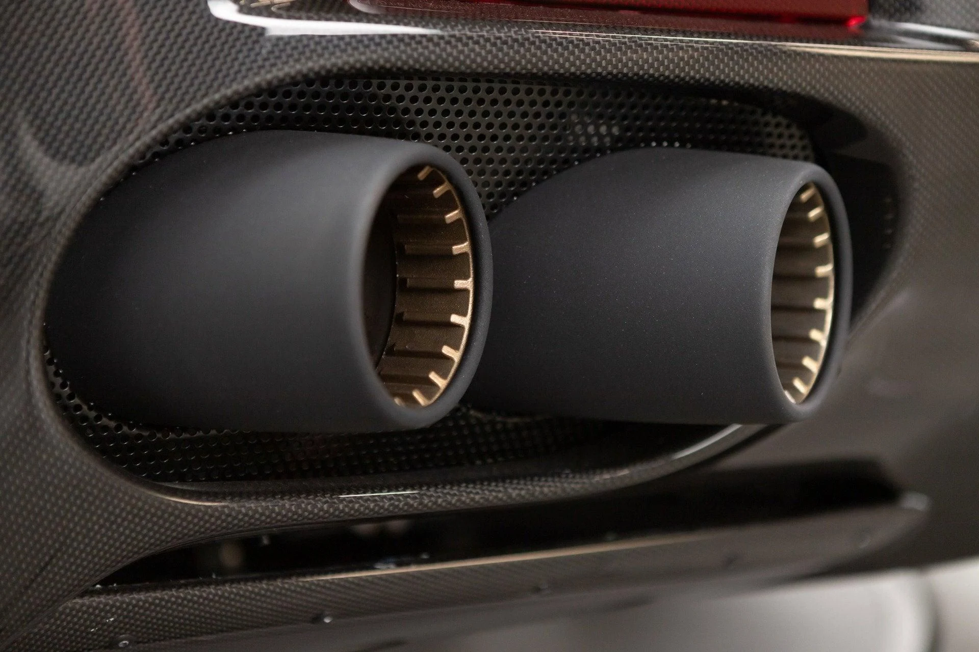 mph040_1480303128_Used_2024_Ferrari_Roma_Spider_1777367376_5bce5d45c6