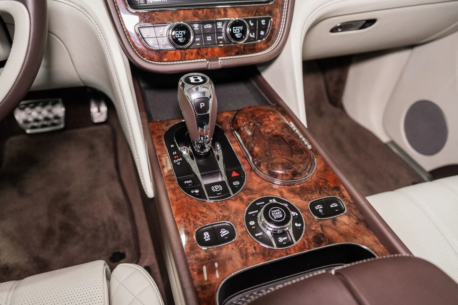 mph040_1482095088_Used_2017_Bentley_Bentayga_W12_1791218079_3cb746e989