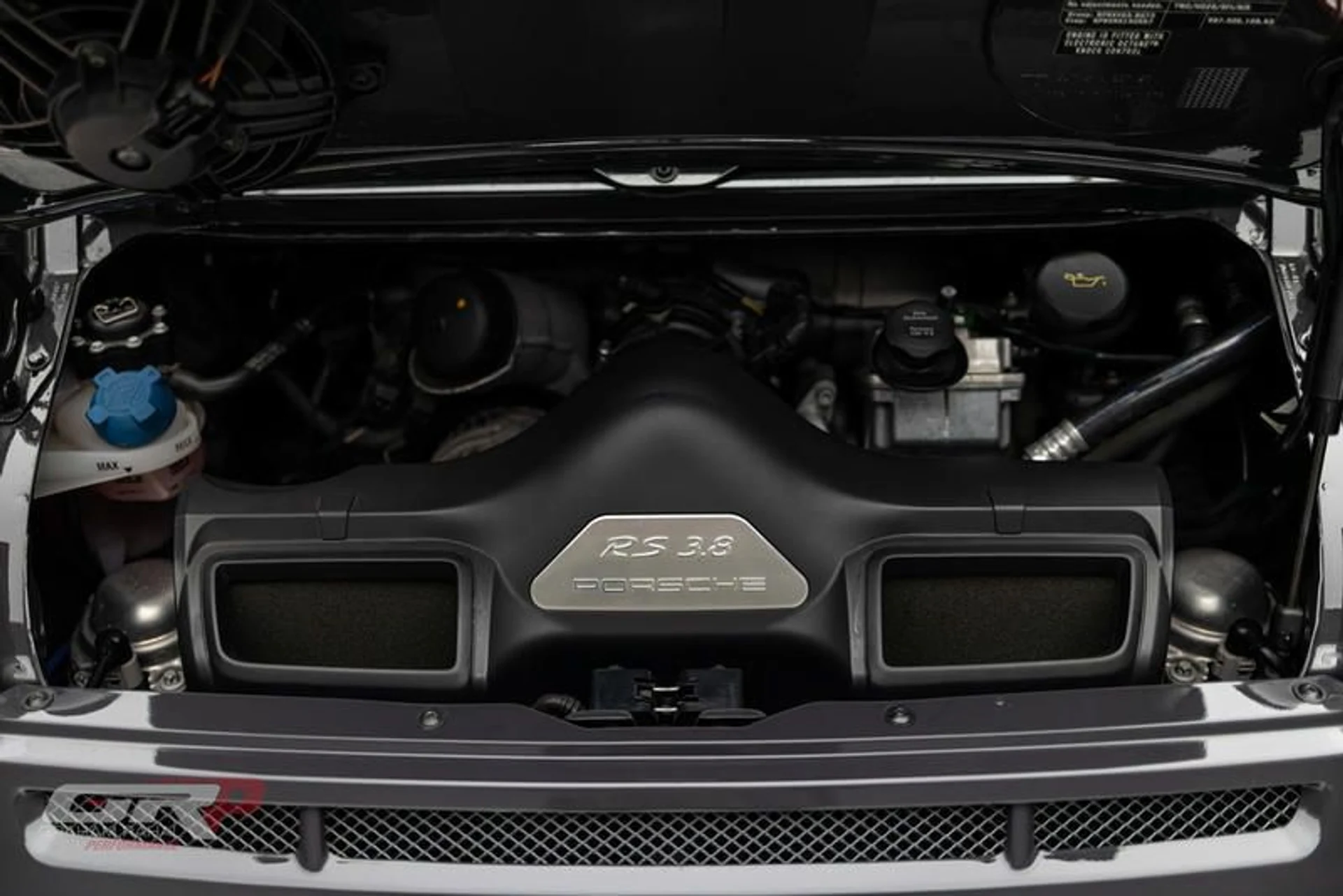 mph040_1526687316_9247_D440_852_C_403_C_BD_10_08_B27_D2_CB_02_C_4c0db37dc7