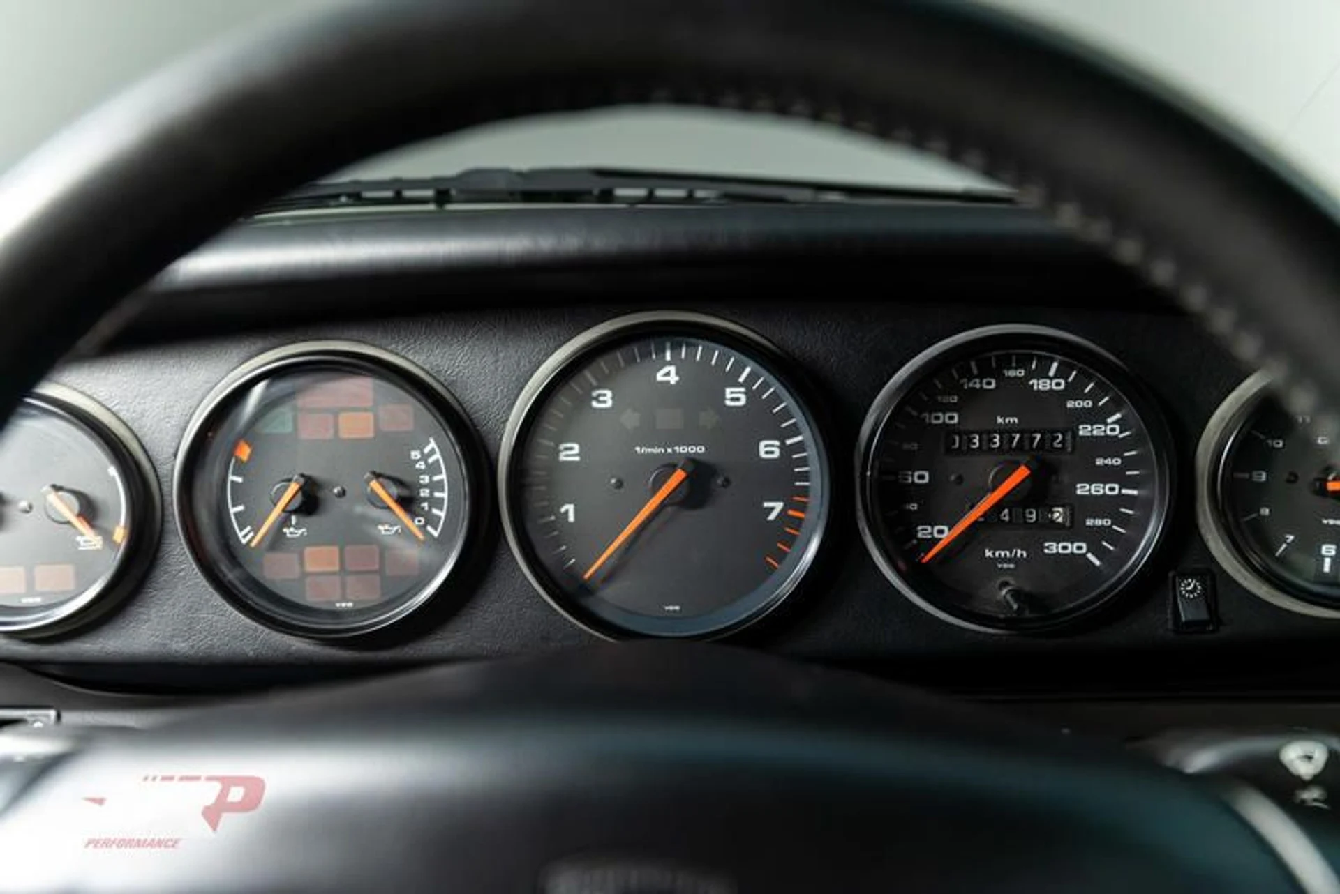 mph040_153057951_C19_A853_F_0_DDA_4418_A70_D_2_F46_A6_E6_CB_94_8b3ebe9e2e