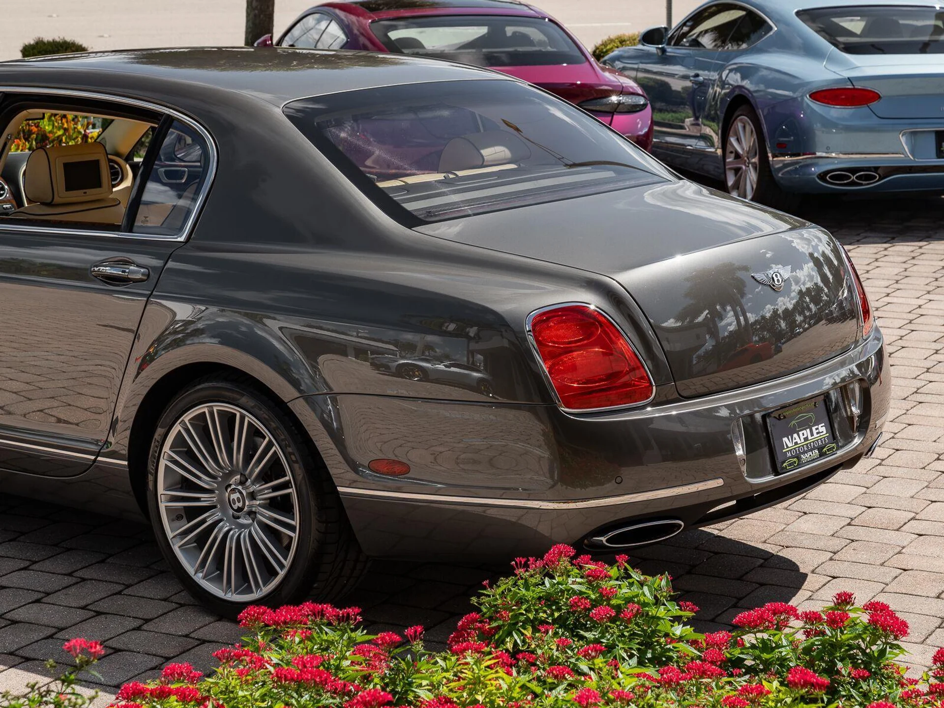 mph040_1532949076_Used_2011_Bentley_Continental_Flying_Spur_Speed_1792185150_5ec32db34a