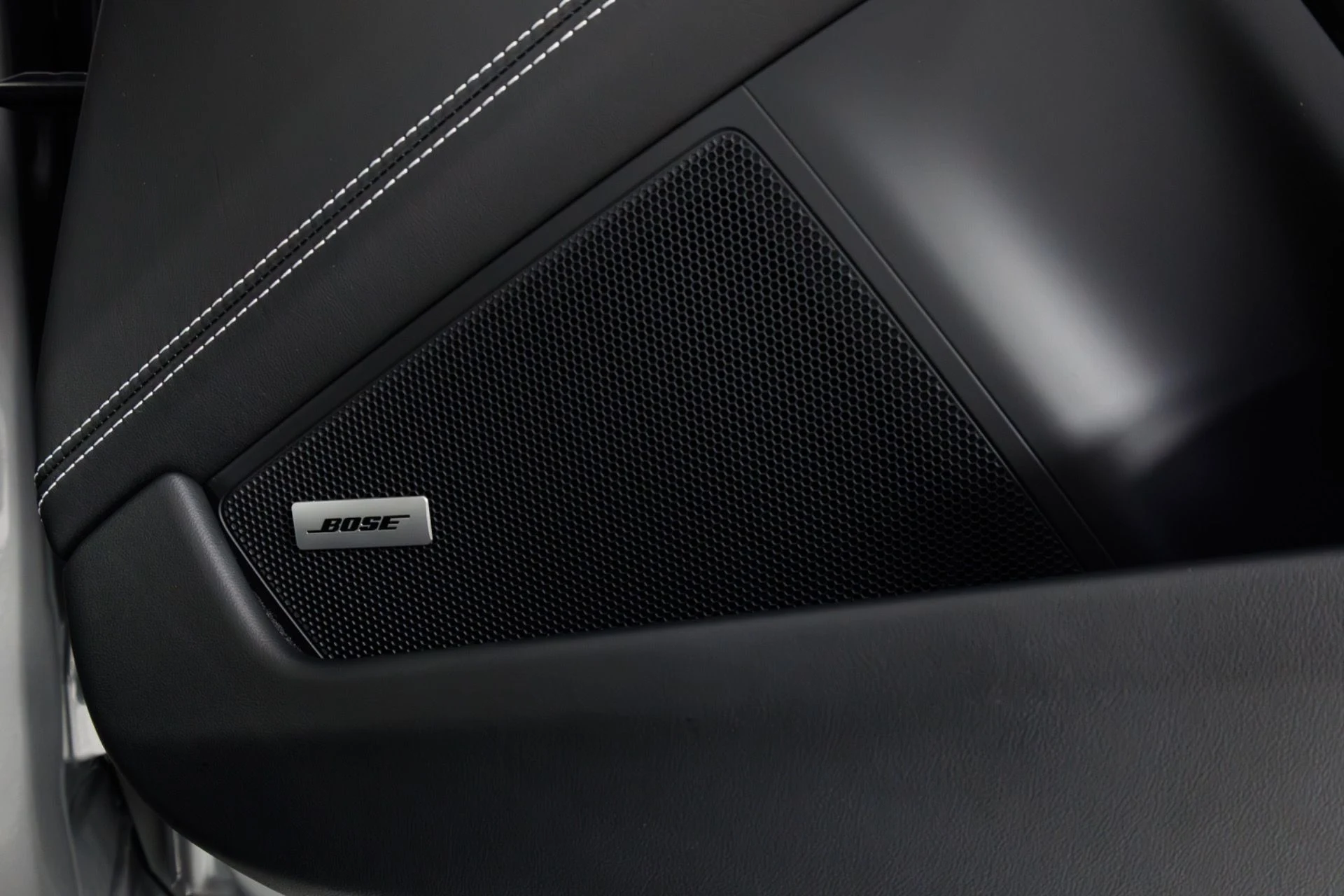 mph040_1536536921_Used_2022_Porsche_911_GT_3_Touring_1772748845_7affb695b5