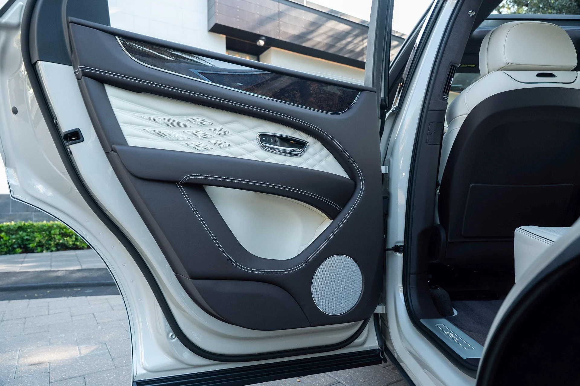 mph040_1543203215_470962090_69063cb7ca1ae070f76ad71a_42e73e10fe