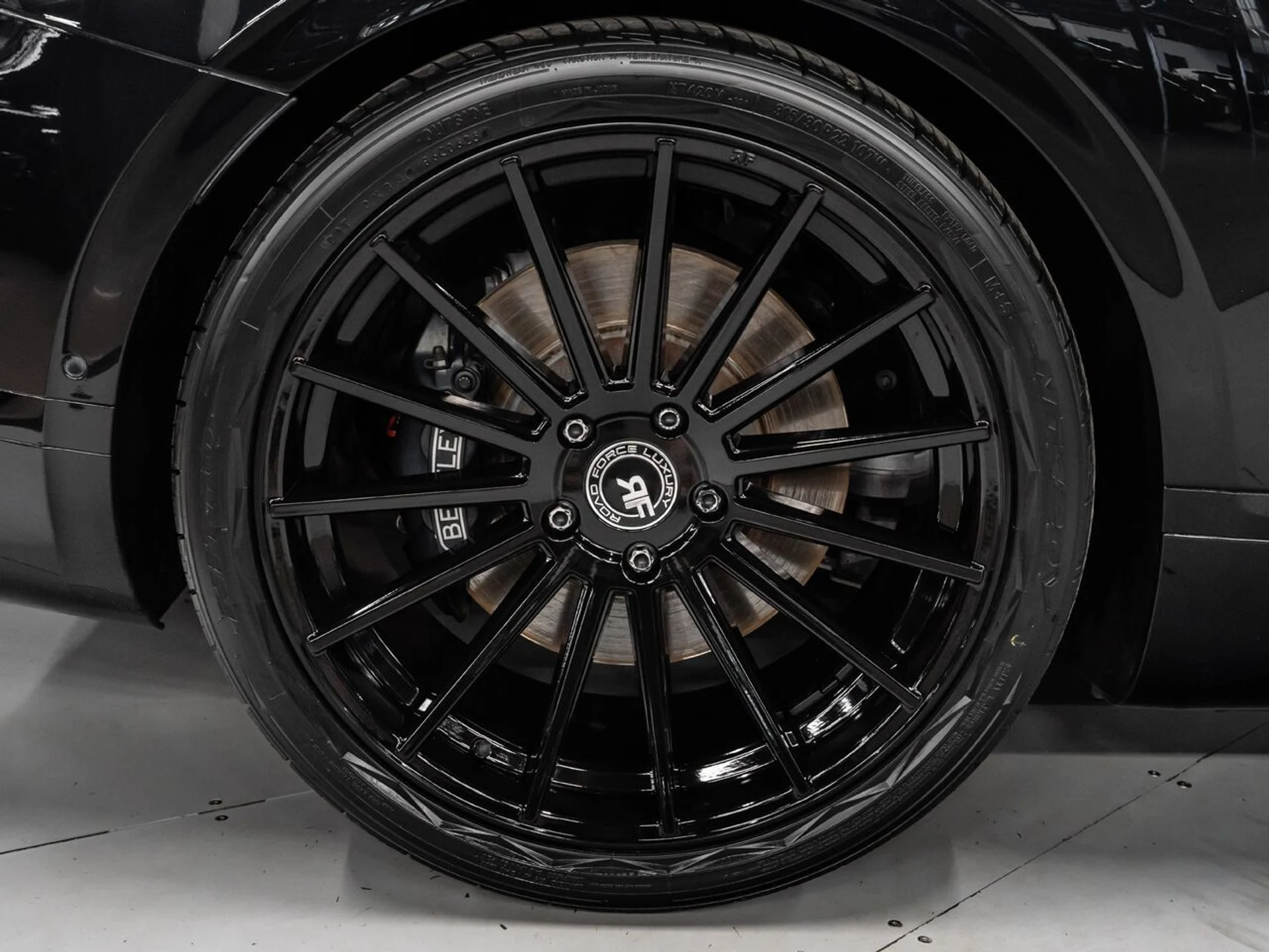 mph040_1546849840_bentley_continental_2022_7713e54550