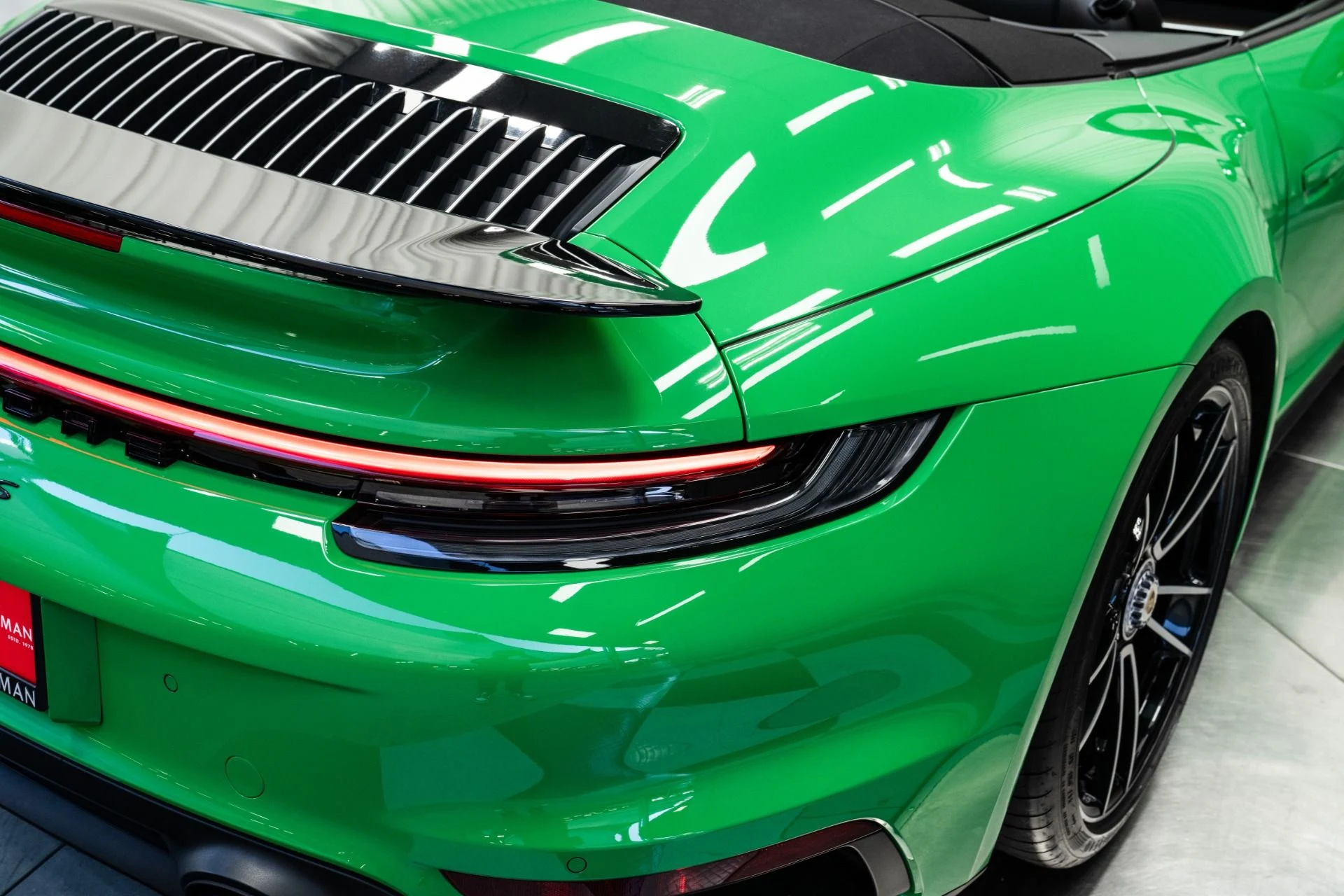 mph040_1548712848_Used_2021_Porsche_911_Turbo_S_Cabriolet_1762198384_d9eaca0922