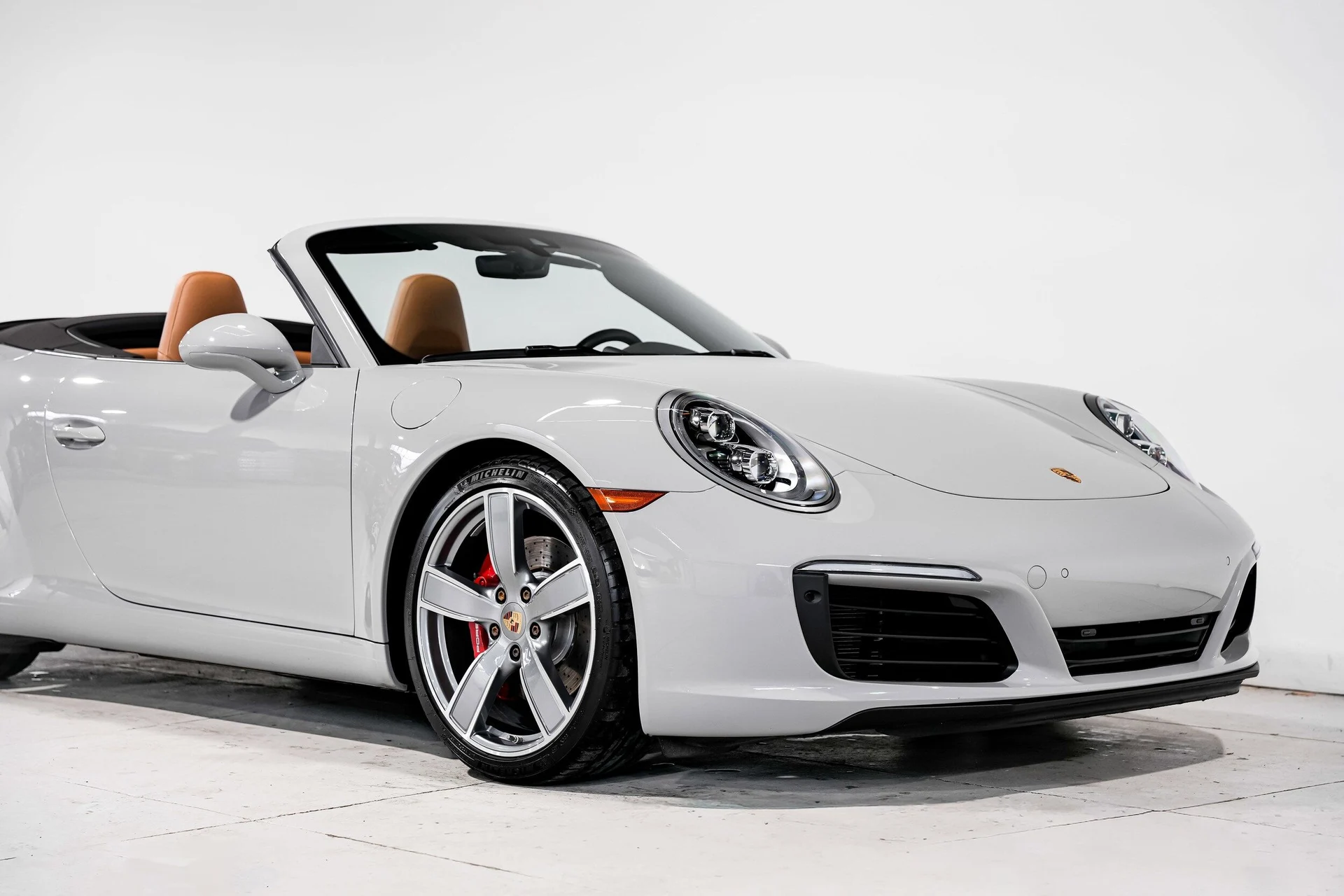 mph040_1558239955_dae2491948c59bc706bafc815e575bd2x_296659dec4