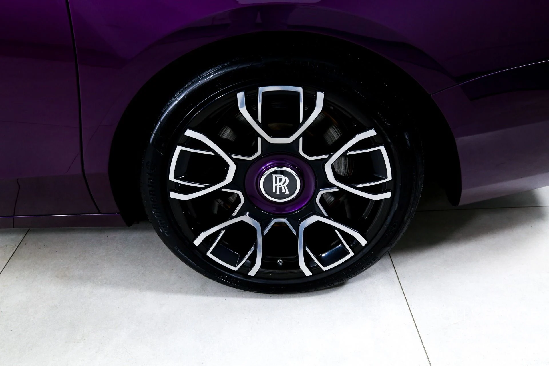 mph040_1559079730_Used_2022_Rolls_Royce_Black_Badge_Ghost_1772490971_4710b0e91e