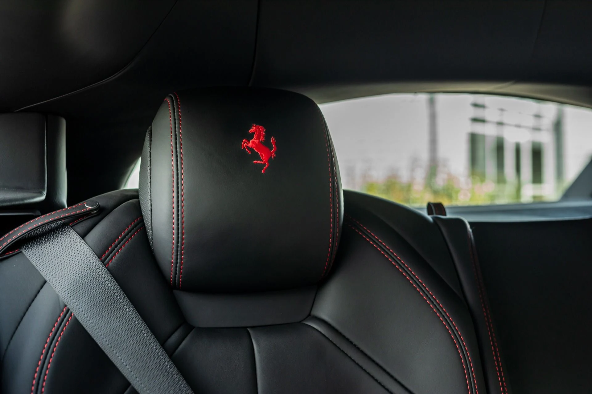 mph040_1560592565_Used_2018_Ferrari_GTC_4_Lusso_T_1701305219_c834702829