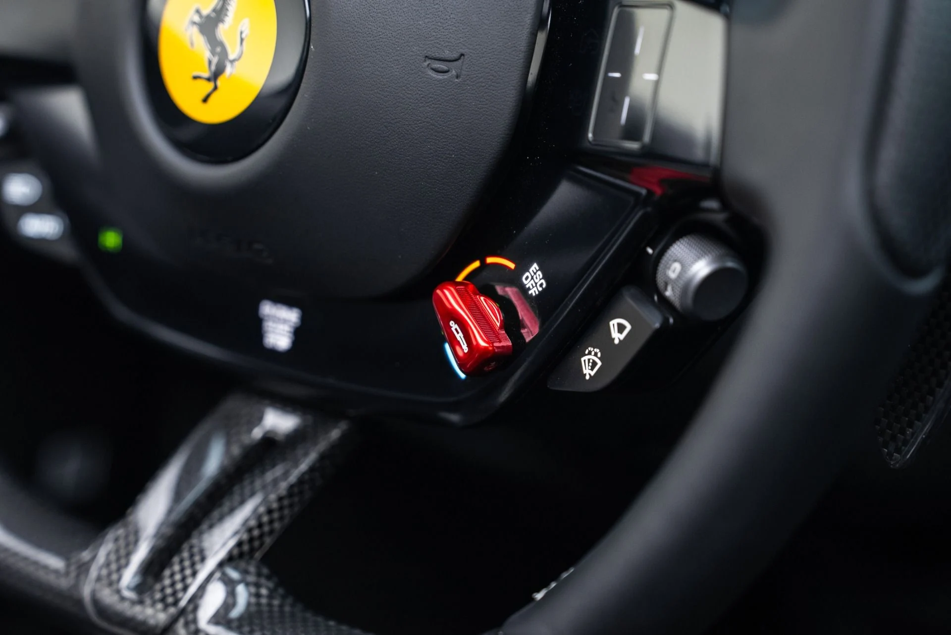 mph040_1565626530_Used_2024_Ferrari_SF_90_Spider_1764978654_55fed730ed