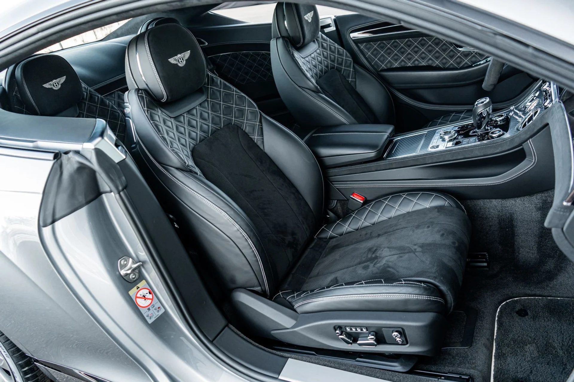 mph040_1567549078_2d1f3646_63ee_4258_b271_fc84824c0844_4a2ce40b2e