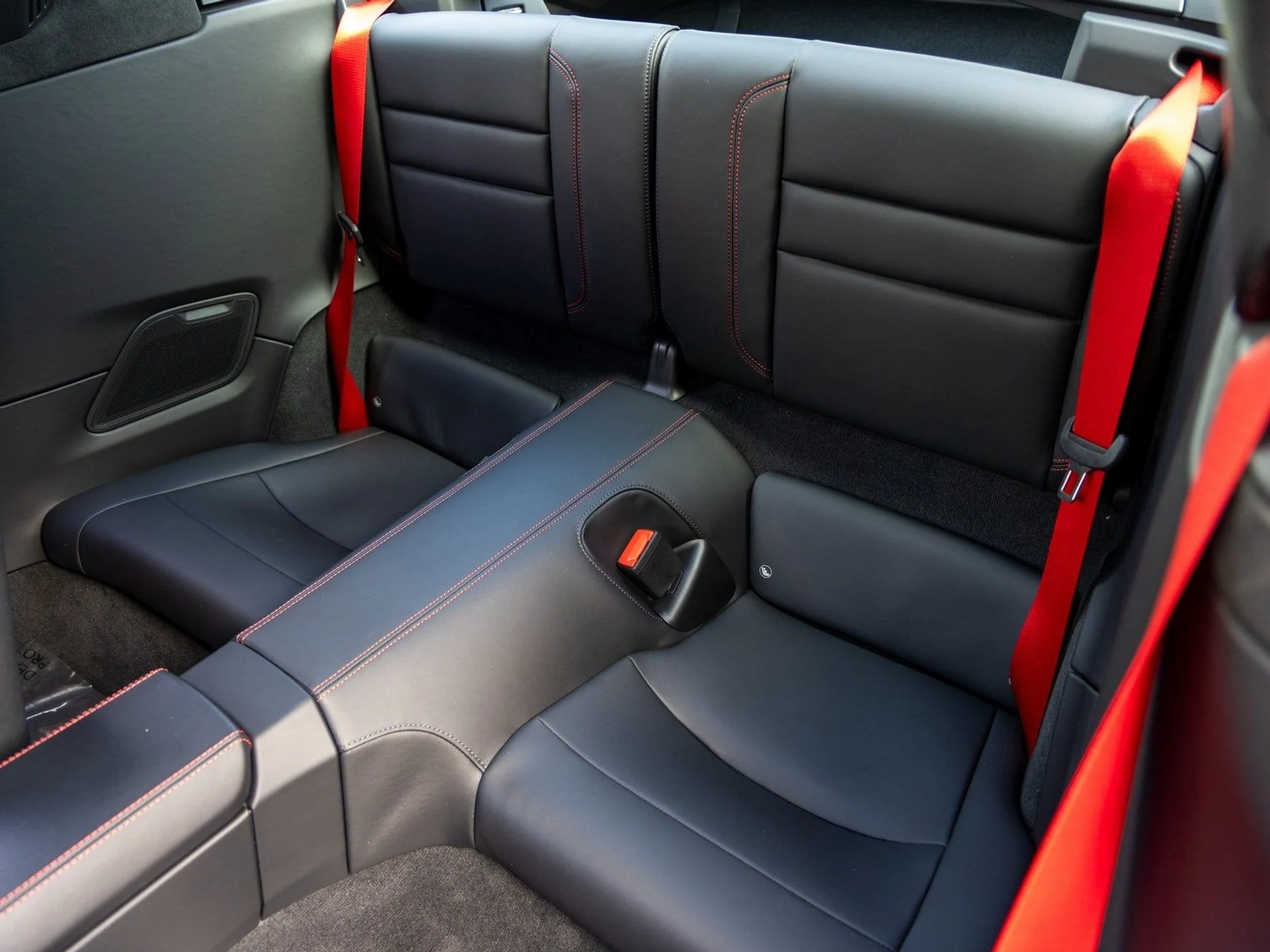 mph040_1581530260_41_0c6a088519