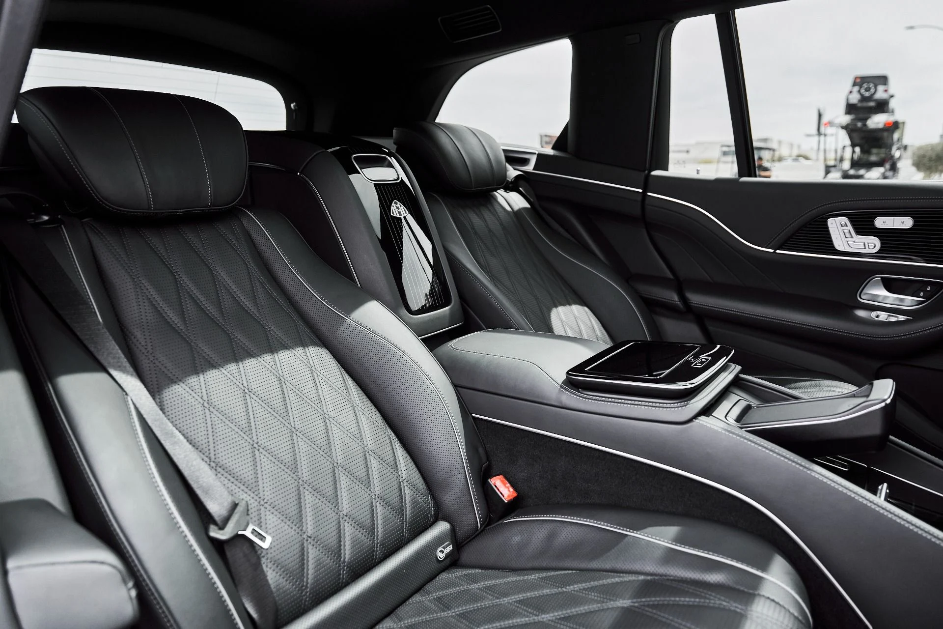 mph040_1582993561_Used_2024_Mercedes_Benz_GLS_Maybach_GLS_600_1776550614_92be93bca9