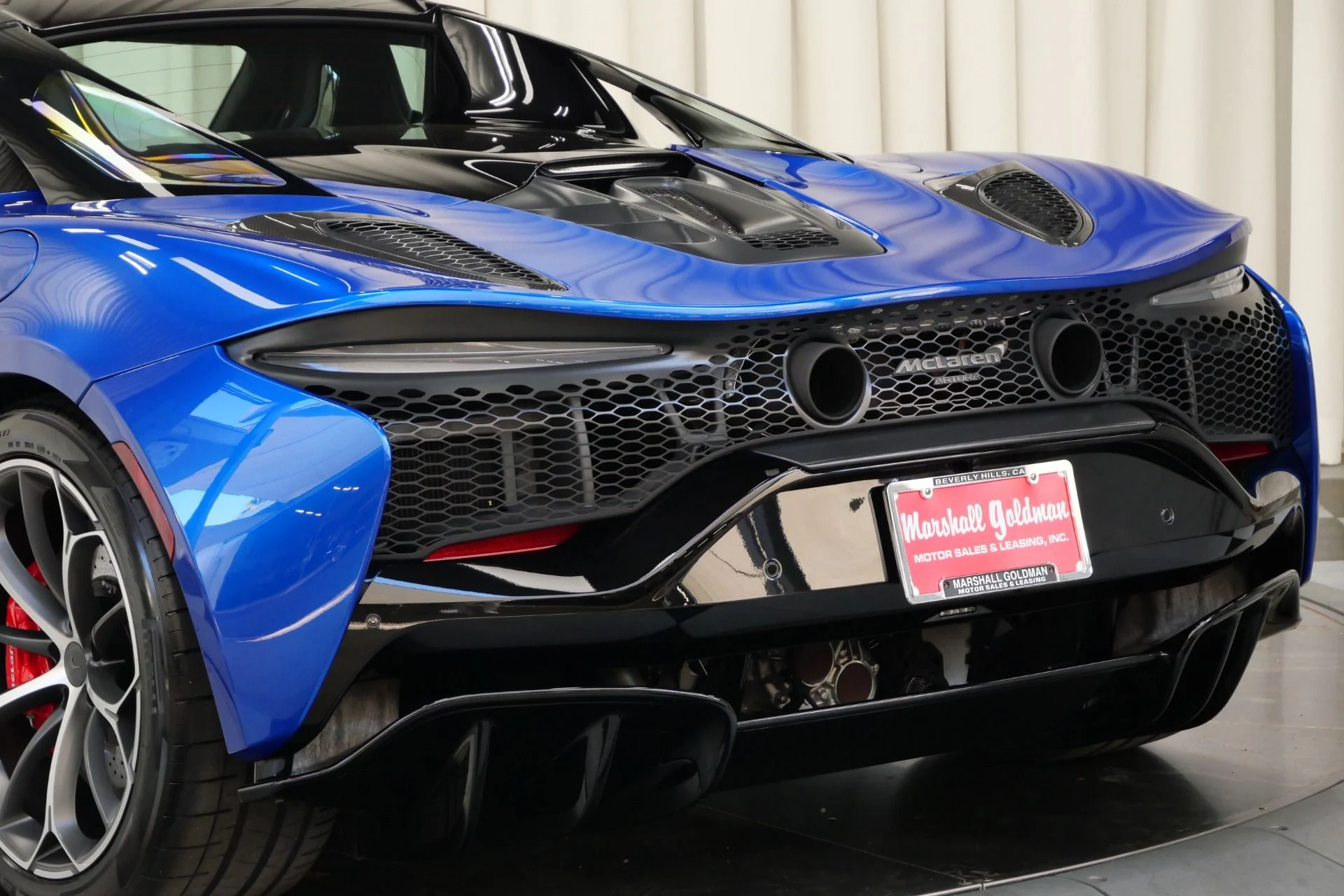 mph040_158762342_Used_2025_Mc_Laren_Artura_Spider_Low_Miles_Exterior_Carbon_Fiber_Upgrade_Pack_Sports_Exhaust_1756157132_571a1b1a9a