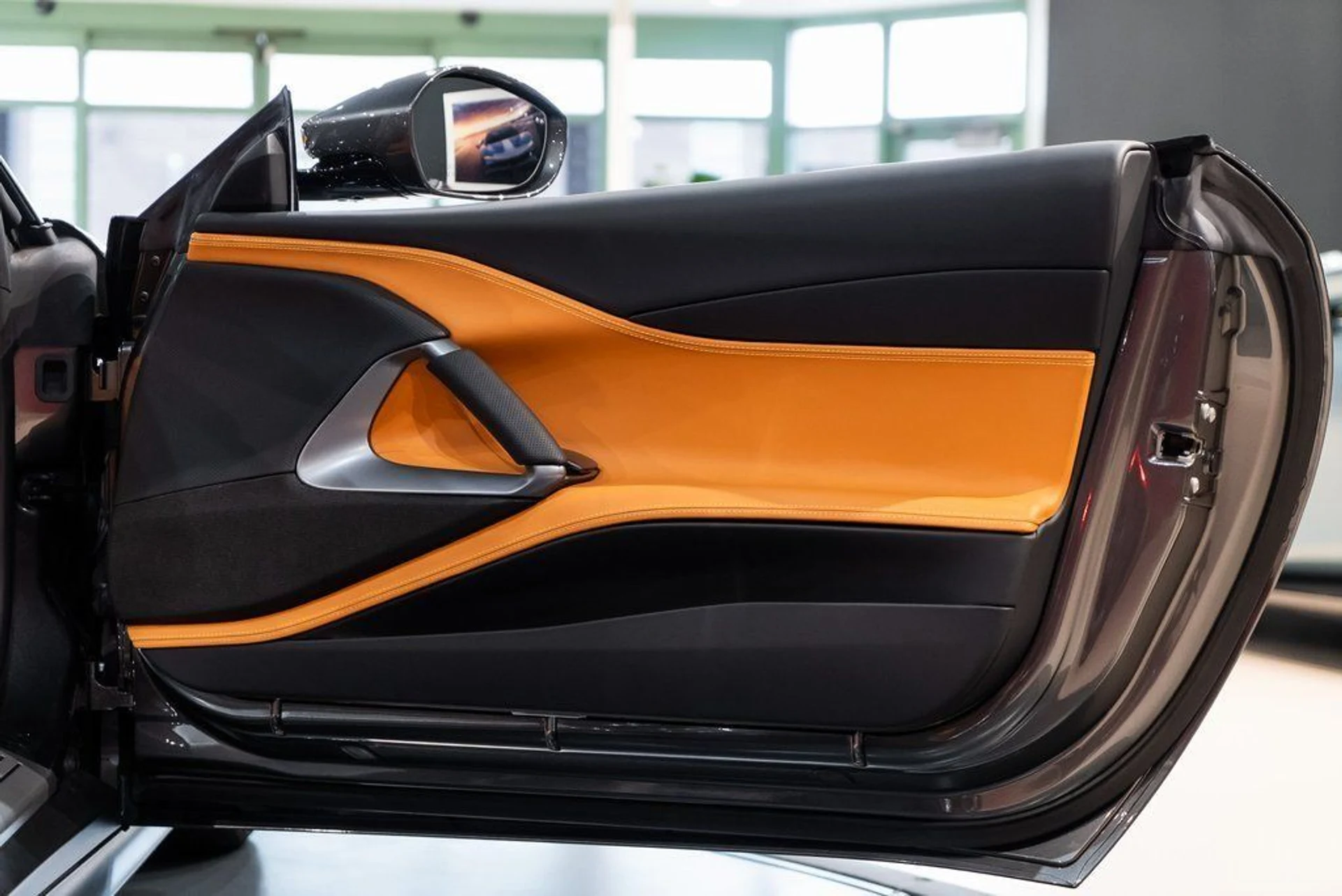 mph040_1596621695_0e3de89034d0203dbfbcc600cacadbbf_75684d284b