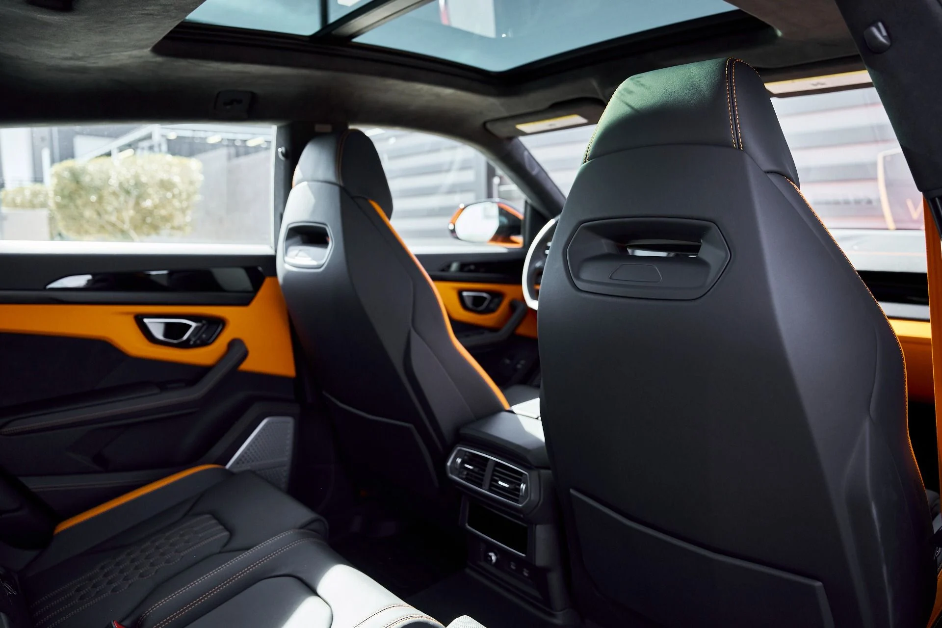 mph040_1604492968_Used_2024_Lamborghini_Urus_S_1768961921_86431724bd