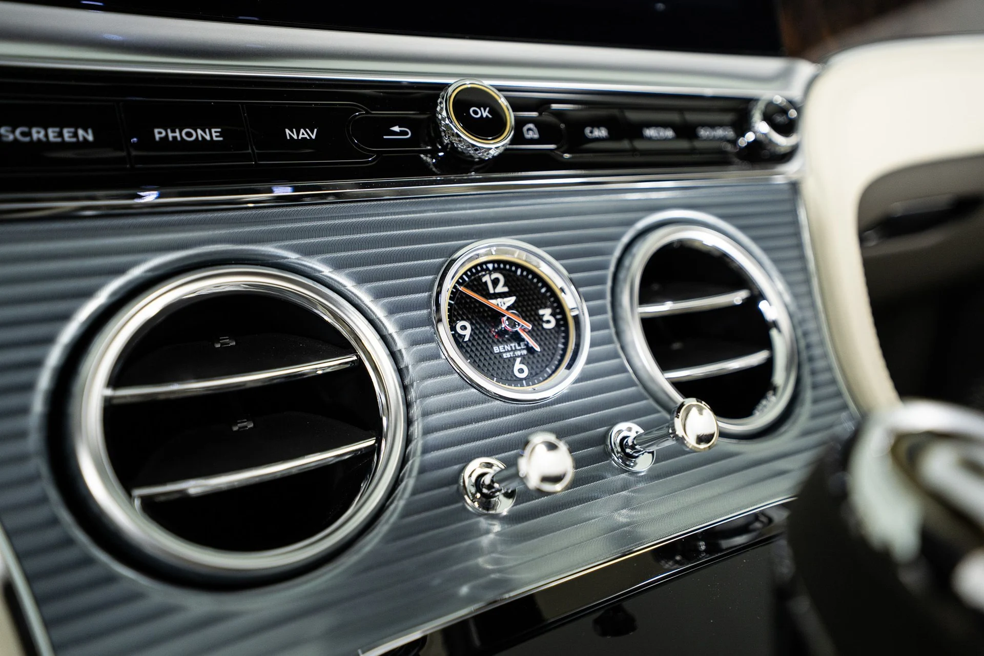 mph040_1608705656_26440447_a8d0_4186_80bc_ca6510312a08_6483462717