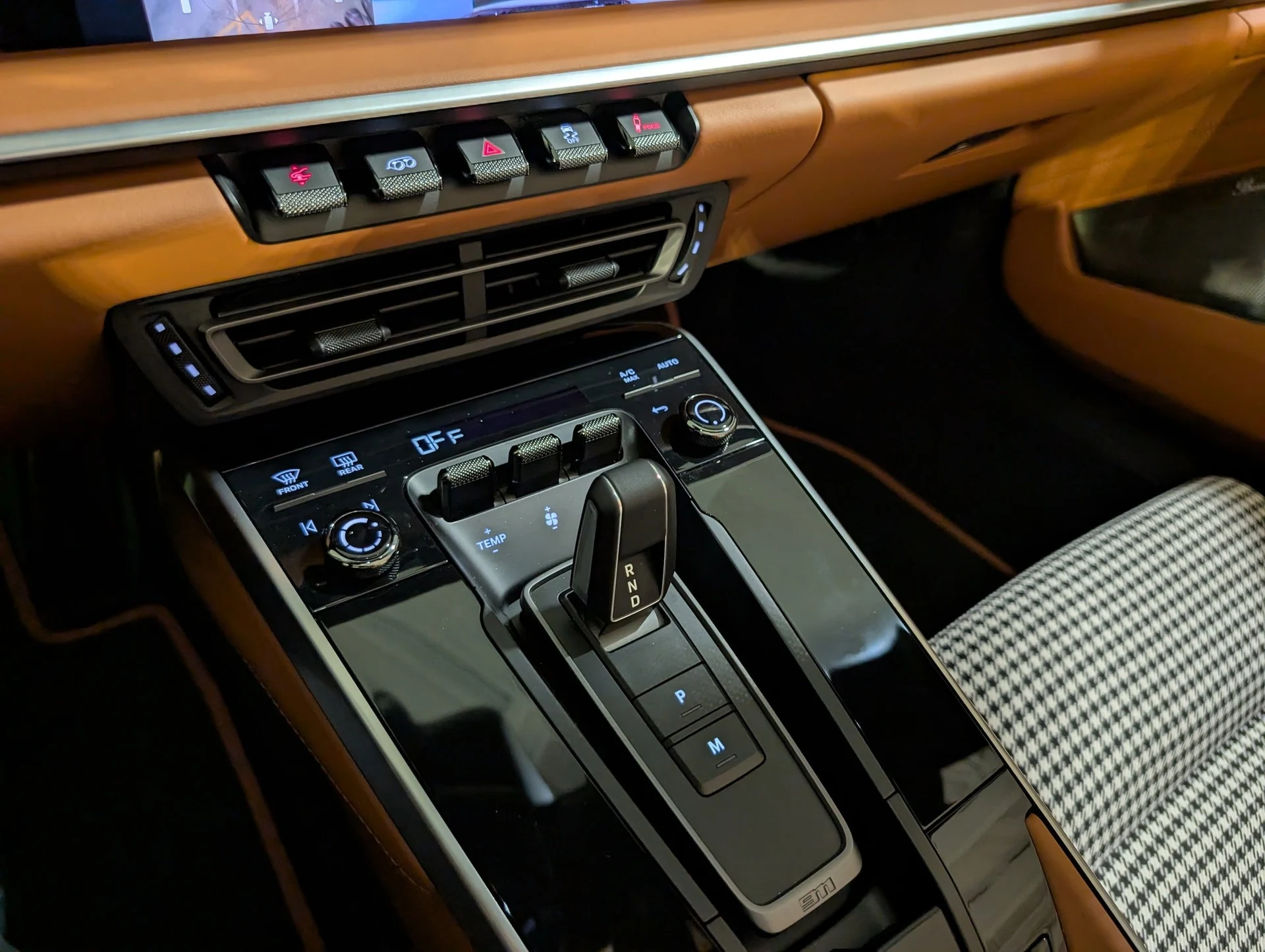 mph040_161189278_bb1dde9ac125a1f630dbd836ed144fa0x_3e4a1ed690