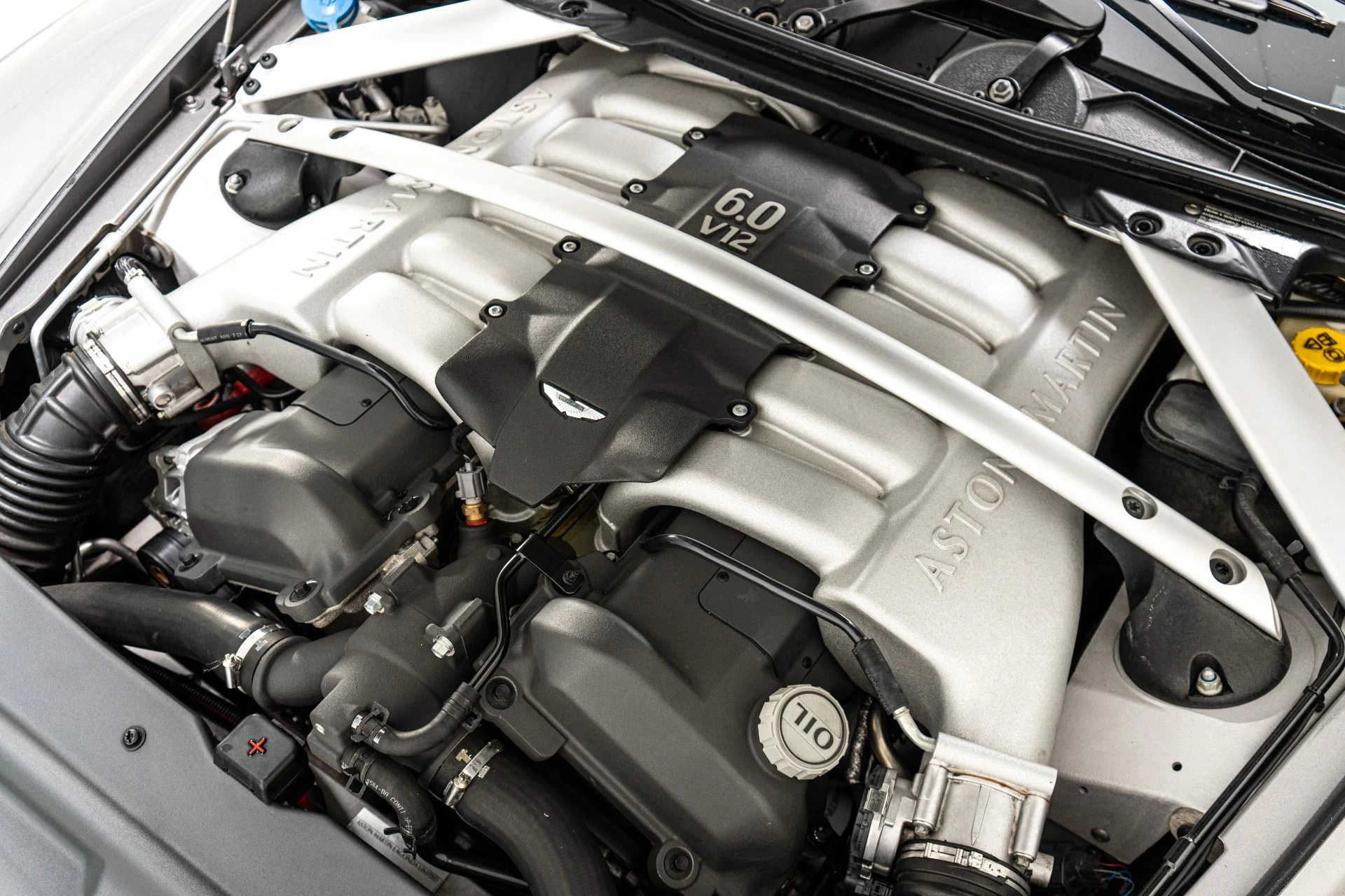 mph040_1616075404_Used_2008_Aston_Martin_DB_9_Volante_1787088651_e903e61810