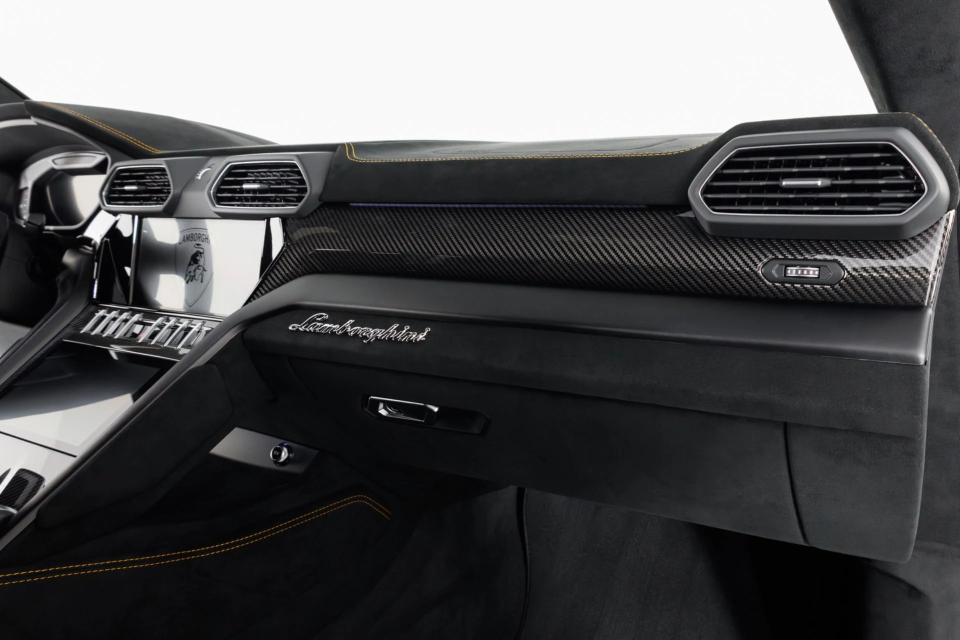 mph040_1625920189_Used_2024_Lamborghini_Urus_Performante_1780601140_95413489a9