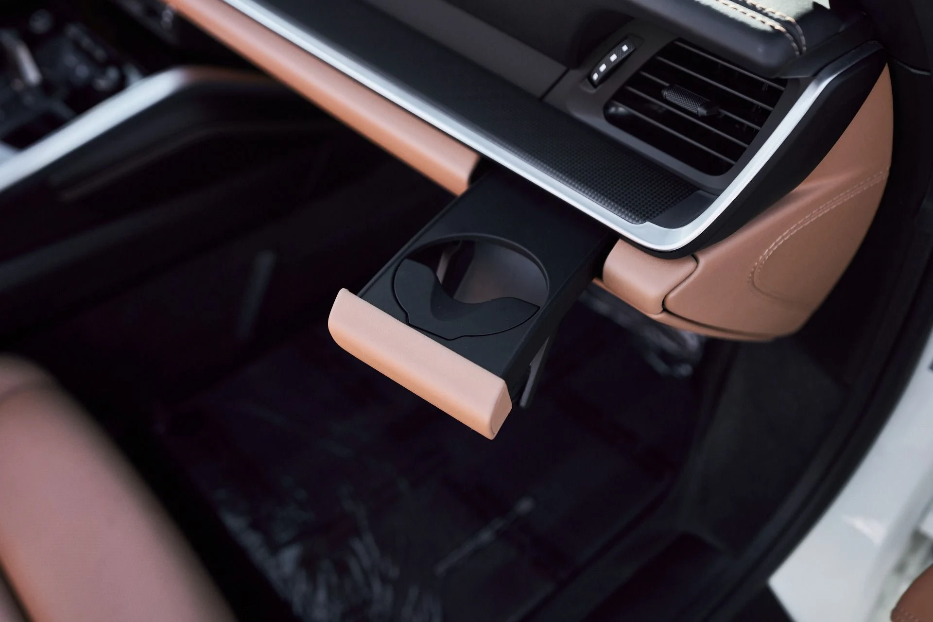 mph040_1626821962_Used_2023_Porsche_911_Turbo_S_1764903187_4087497010