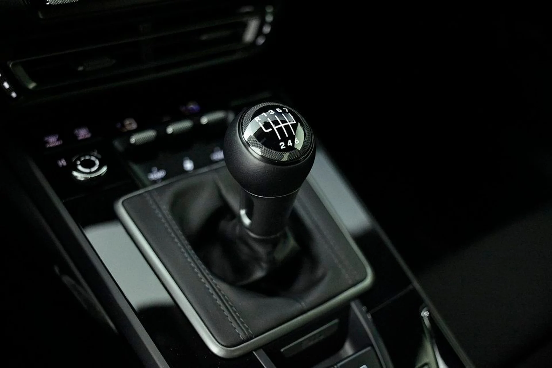 mph040_162971541_b52d3274b6beb5887c232f5690468930_7b4376d63e