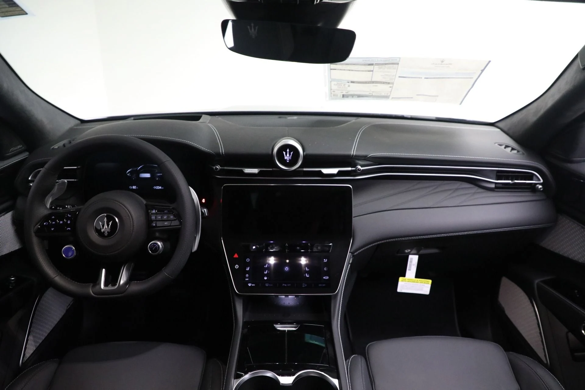 mph040_1639868948_New_2025_Maserati_Grecale_Folgore_3d00aa1082