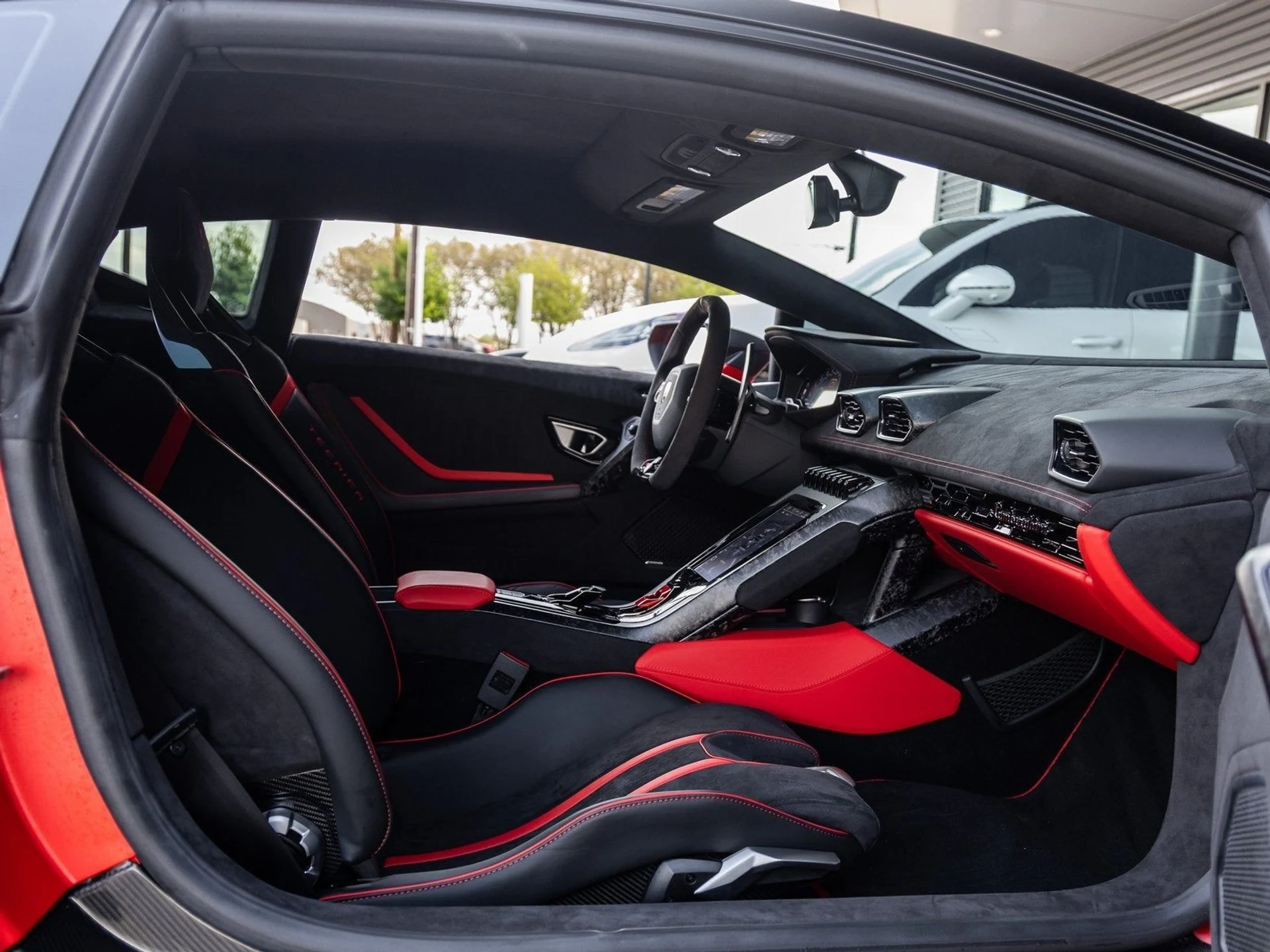 mph040_165285152_41_128c70efb4