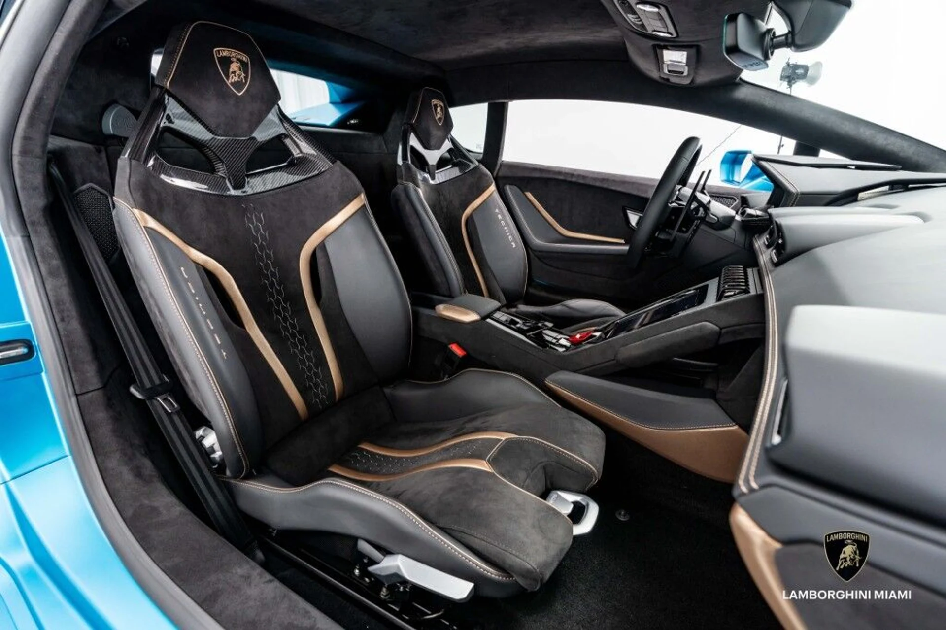 mph040_165367328_f8f101979b7100809a38321e07da744d_b279bab7f4