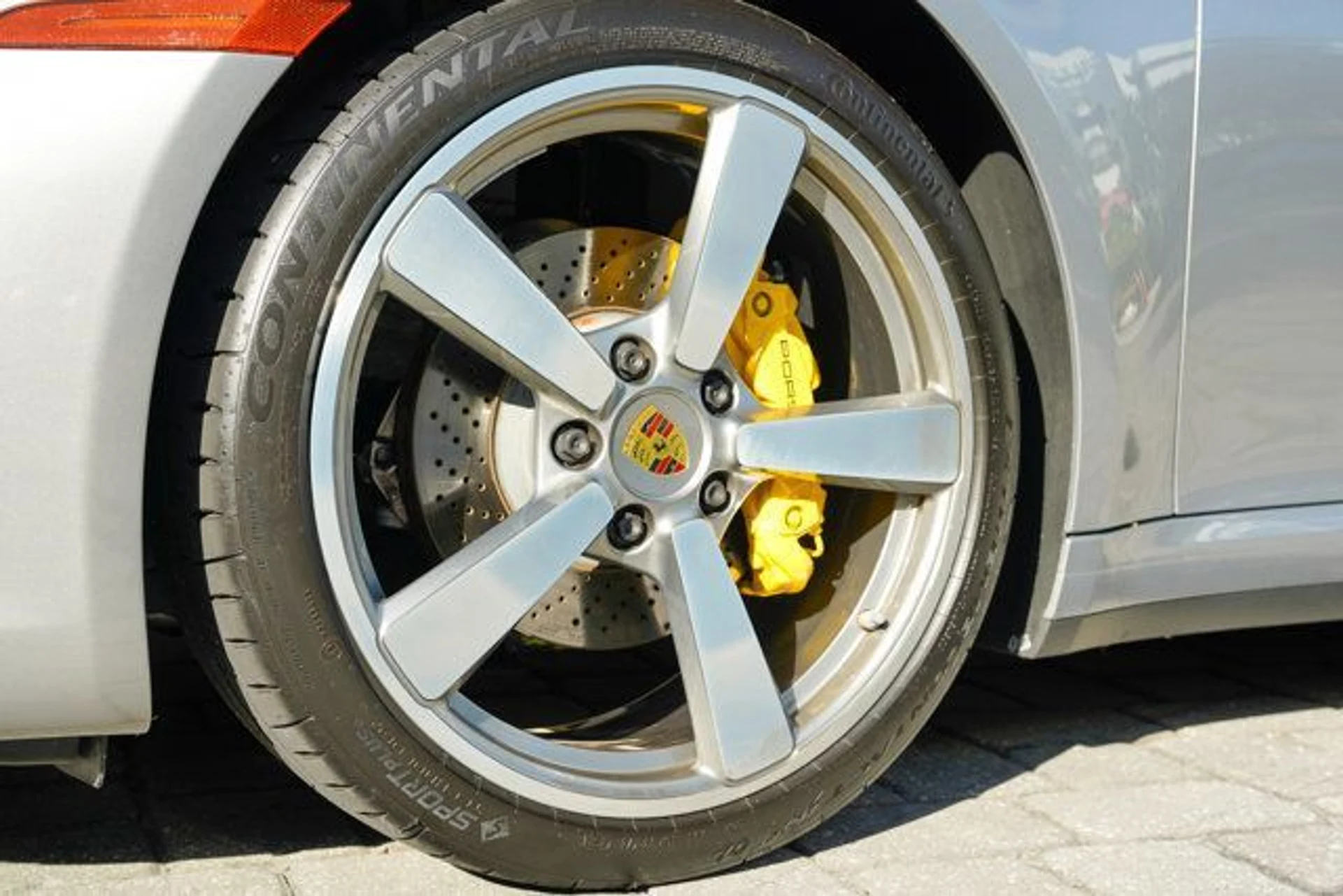 mph040_1660239257_22967897_41_640_e035613619