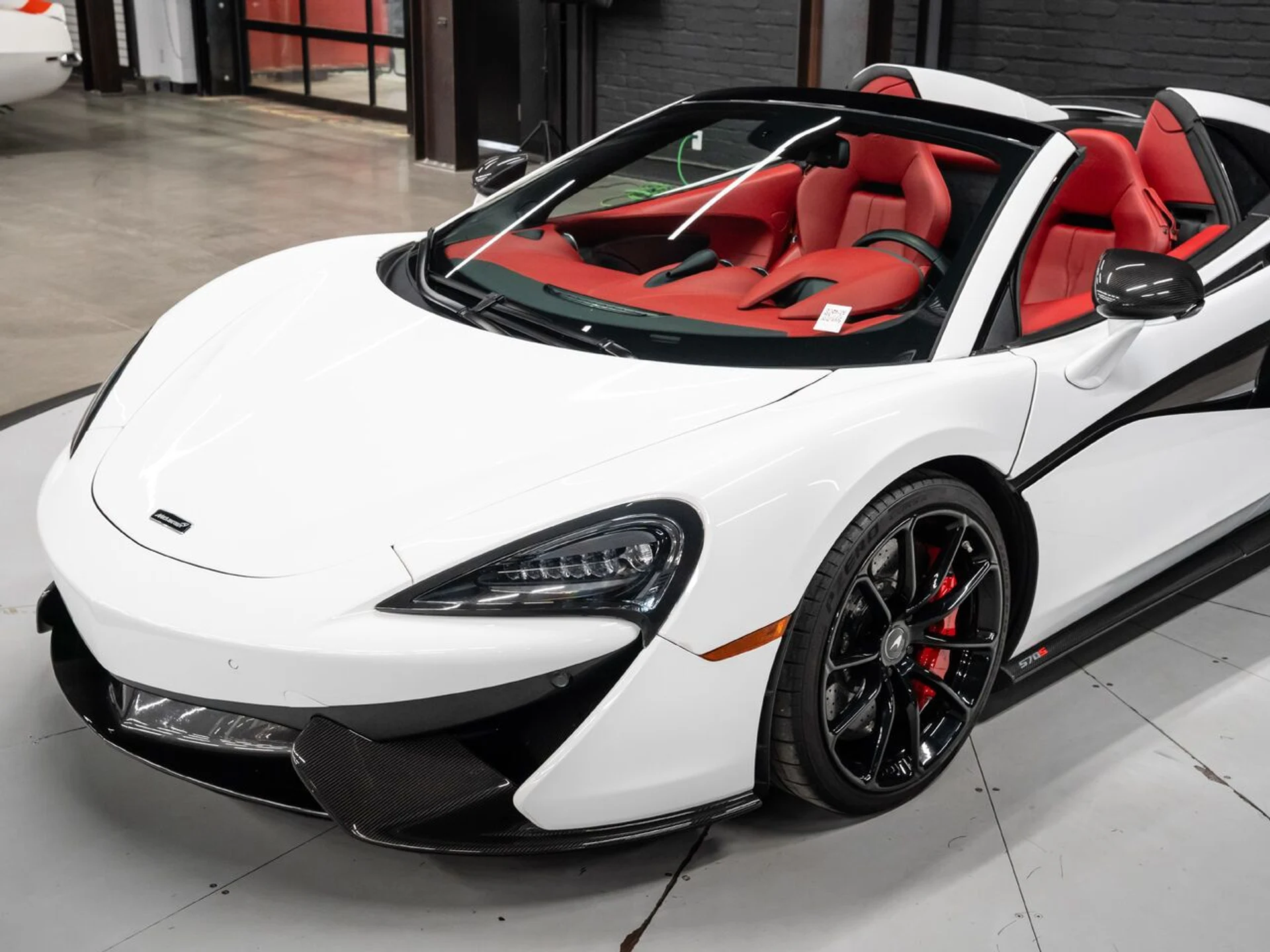 mph040_1685287346_mclaren_570s_2019_36b17d2b96