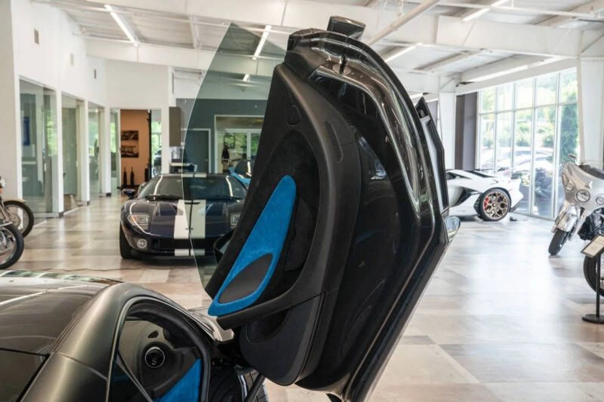 mph040_1691075080_2017_mclaren_570gt_base_2dr_coupe_7f2ade9201