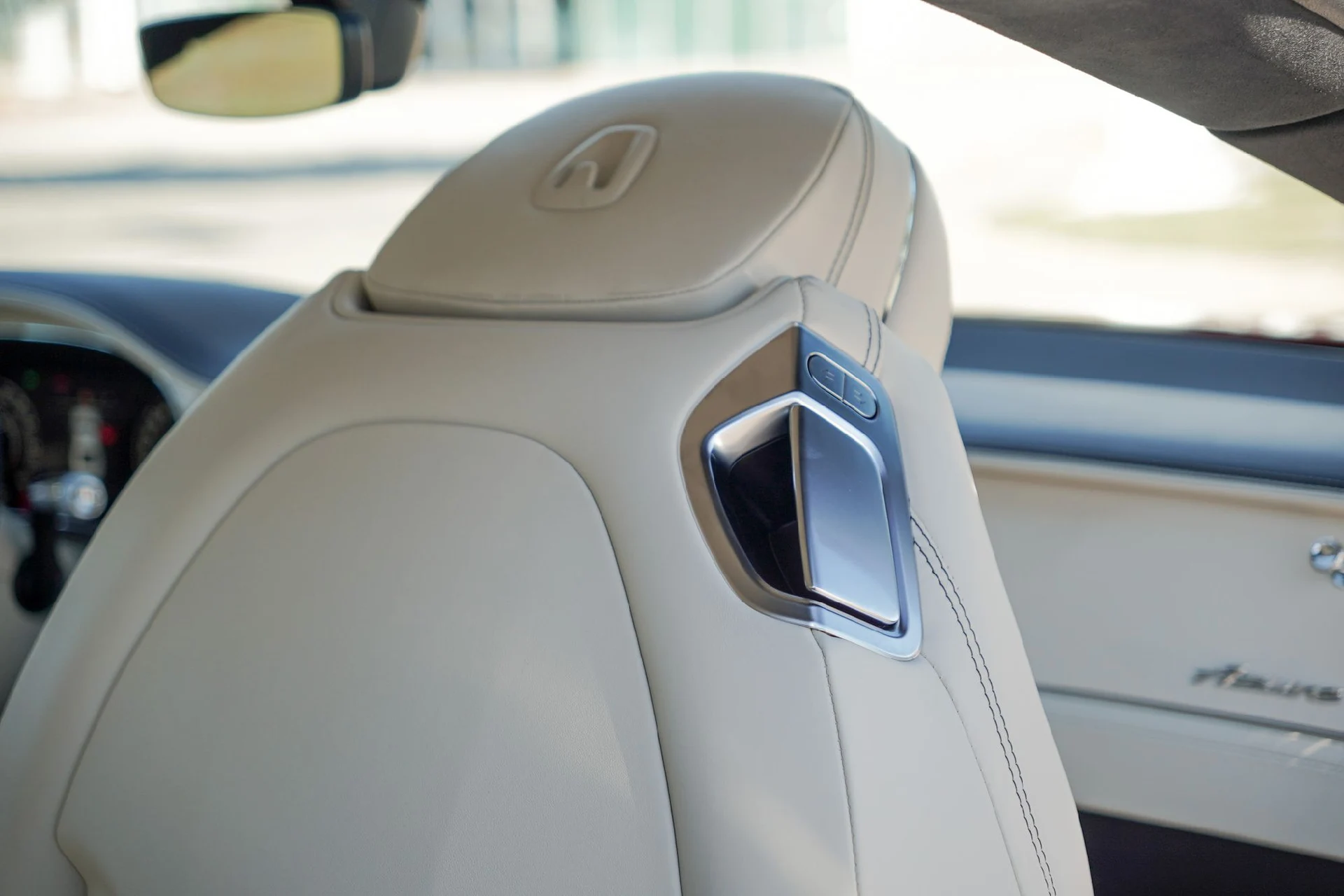 mph040_1694708319_Hi_Tech_Luxury_Imports_LLC_SCBCP_2_ZG_7_TC_025259_image_41_5118b6c21c