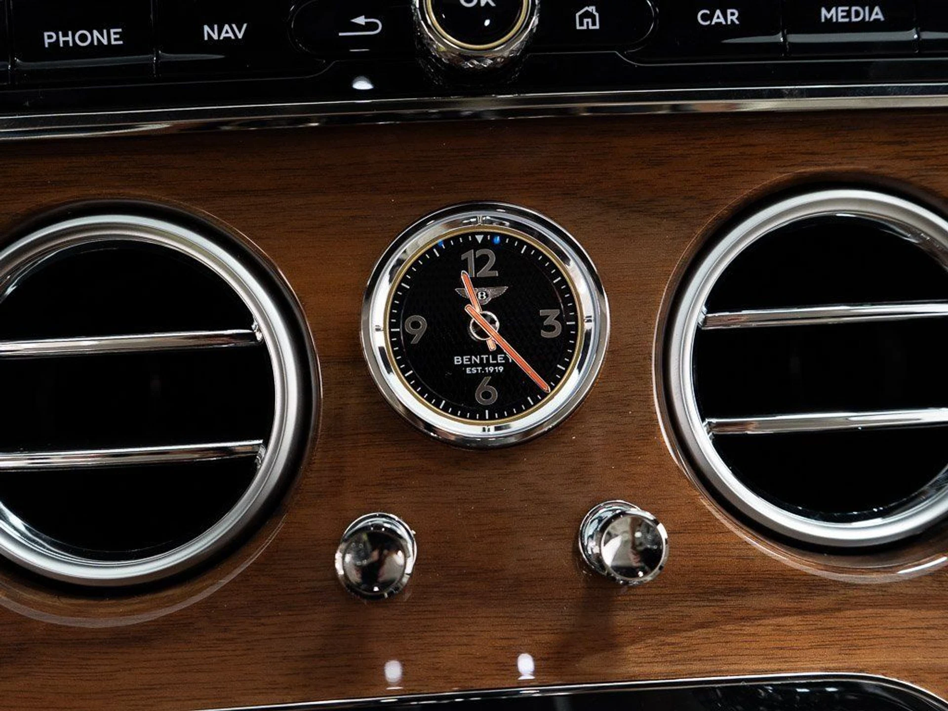 mph040_1701917941_a4bc869e65216f161aeb863c4c29db5d_99593e8725