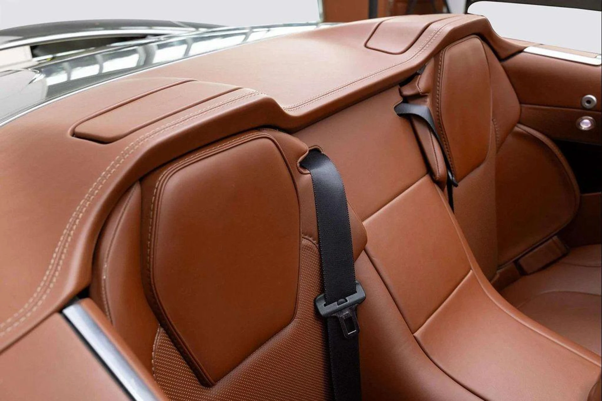 mph040_1711131426_Qi_DIOYA_21_Z_Ofp_N3_Y1isi_Z5_S_Ayb_E_696080d733