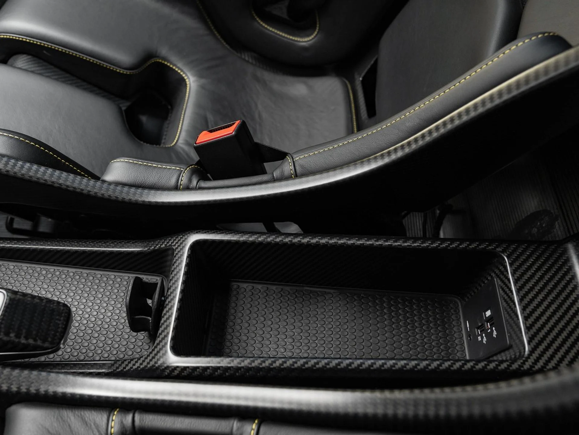 mph040_1720046376_Used_2019_Mc_Laren_Senna_1759770570_f68d72e35f