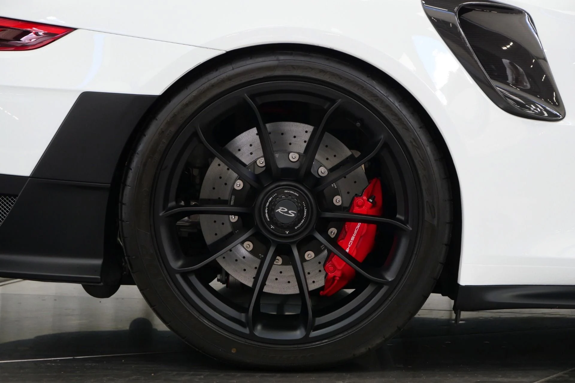 mph040_1733587921_Used_2018_Porsche_911_GT_2_RS_Weissach_1756311702_0d26765429